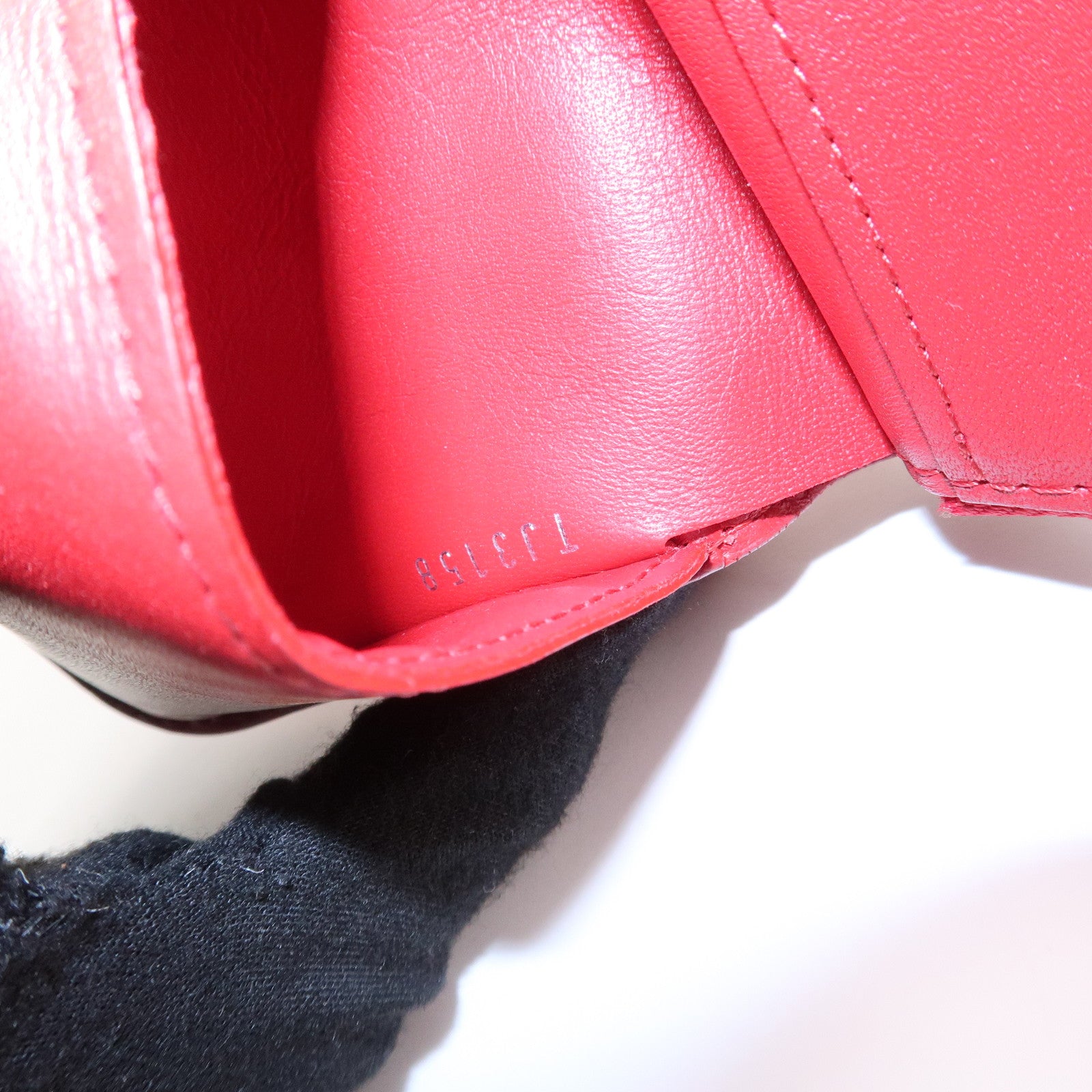 Louis Vuitton Zipped Compact Wallet Rouge M63790 Used