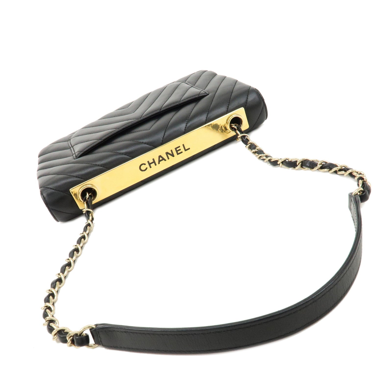 CHANEL V stich Lamb Skin Logo Plated Chain Shoulder Bag Black Used