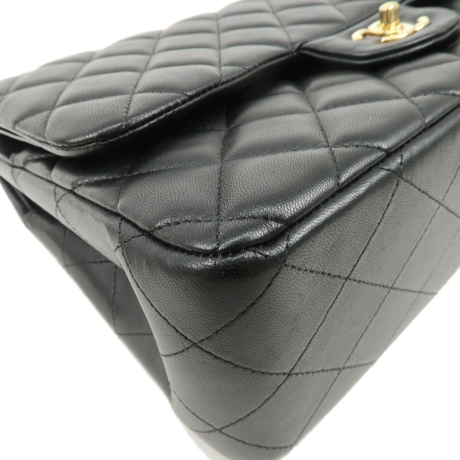 CHANEL Matelasse Caviar Skin Maxi 30 W Flap Shoulder Bag A58600 Used