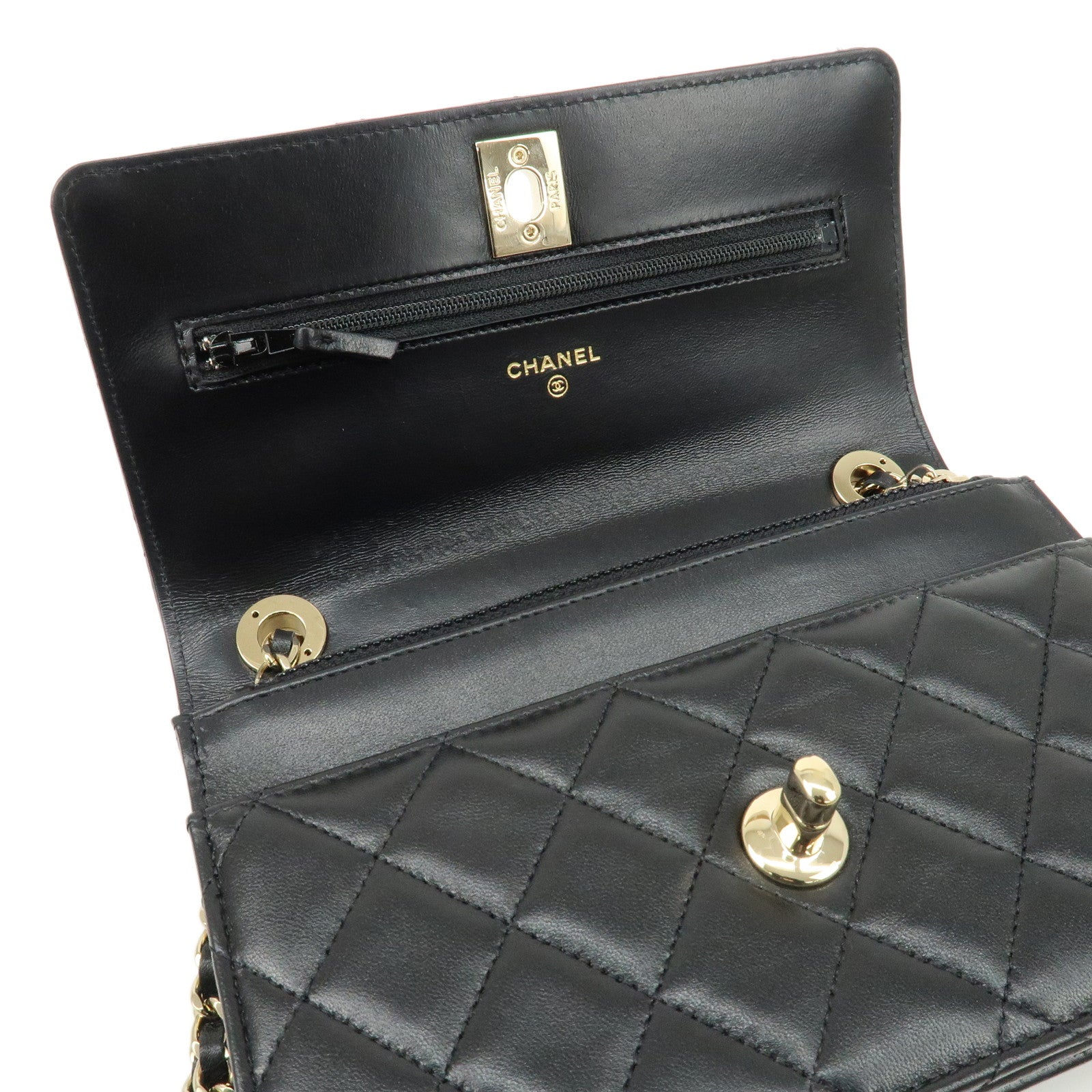 CHANEL Matelasse Lamb Skin Trendy CC Chain Shoulder Bag Black Gold Used