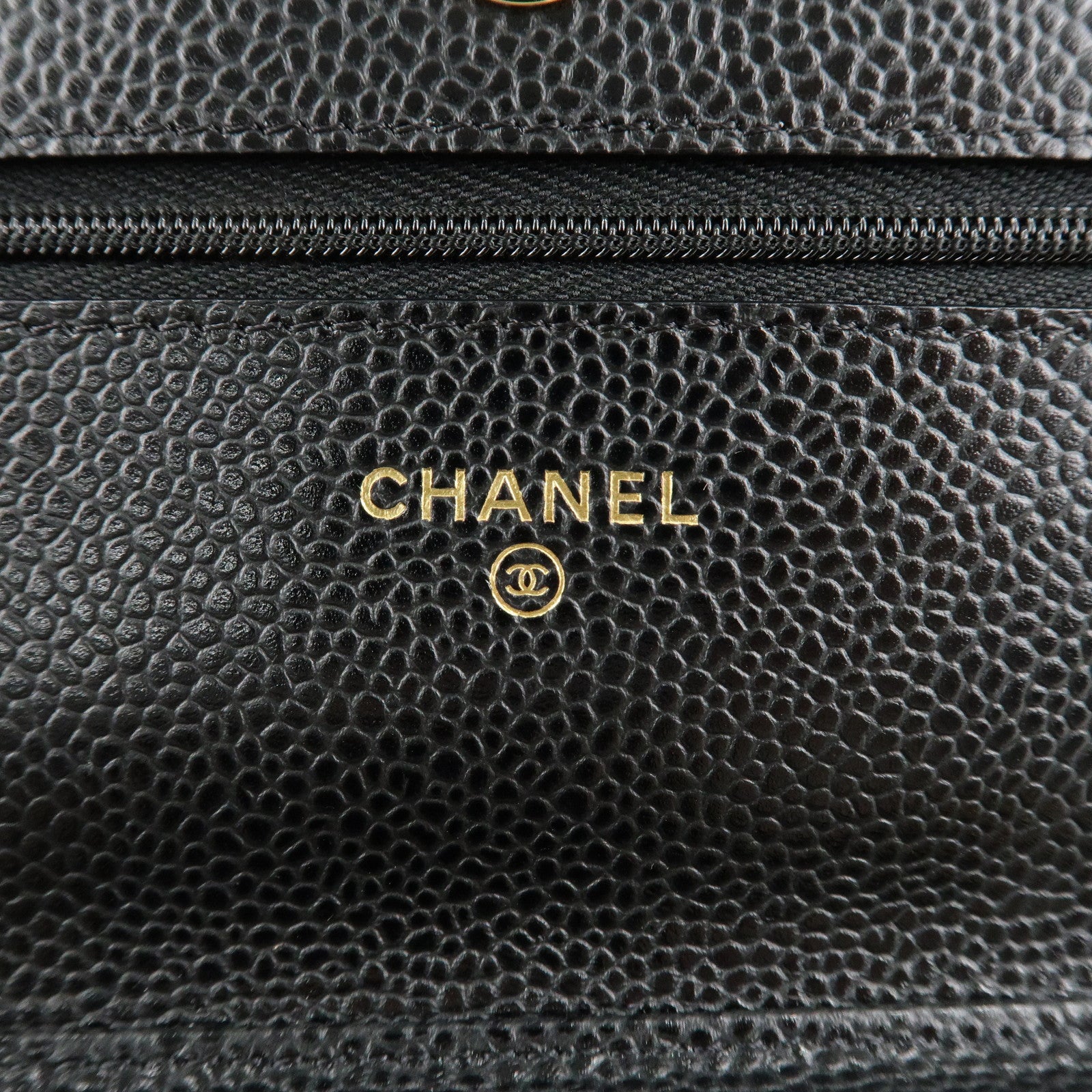 CHANEL Caviar Skin Chain Wallet Purse Black Shoulder Bag AP0250 Used