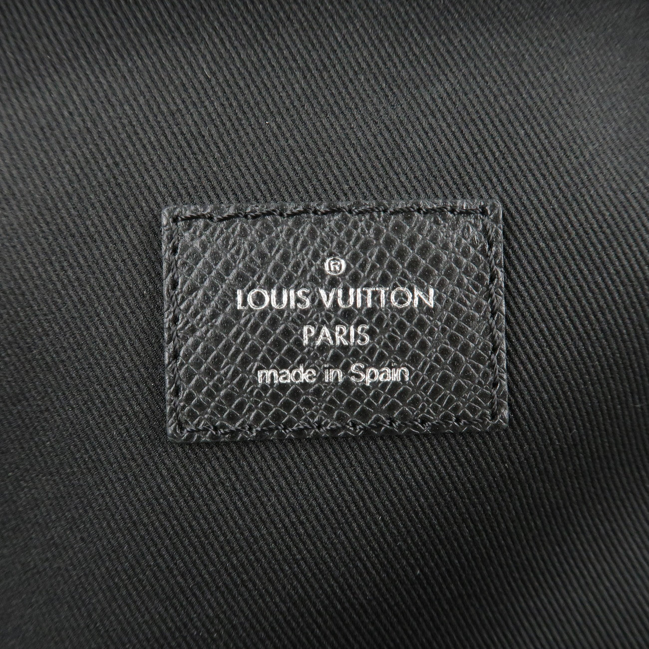 Louis Vuitton Taiga Avenue Sling Bag Shoulder Bag Noir M30443 Used