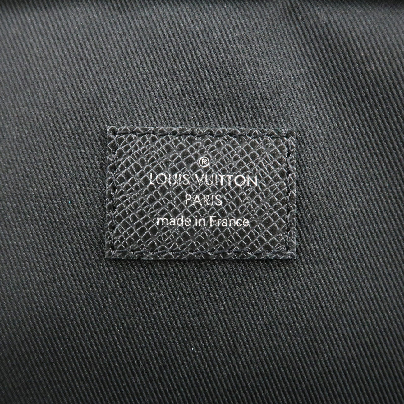 Louis Vuitton Taiga Avenue Sling Bag Shoulder Bag Noir M30863 Used