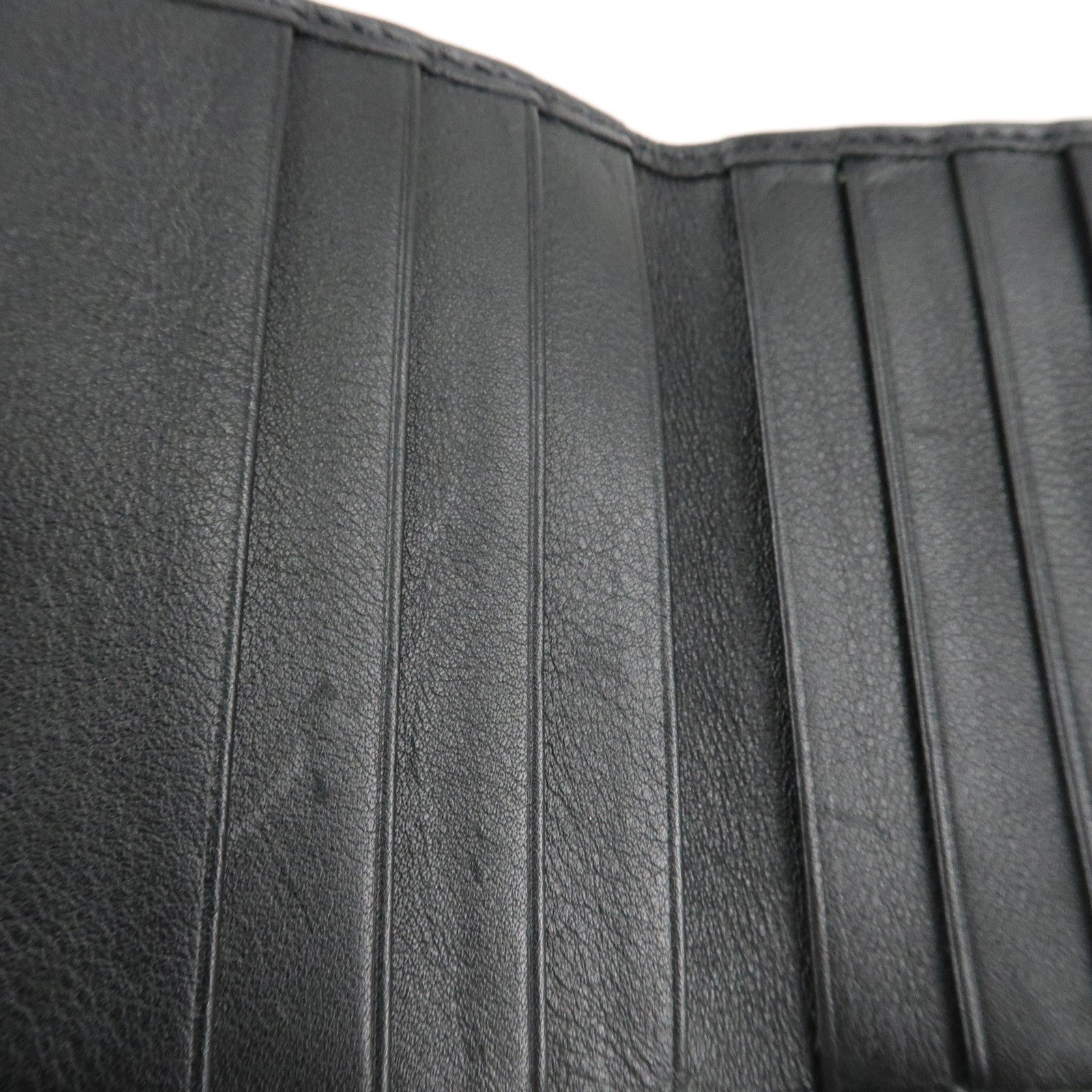 GUCCI Micro Guccissima Leather Bi-Fold Compact Wallet Black 449395 Used