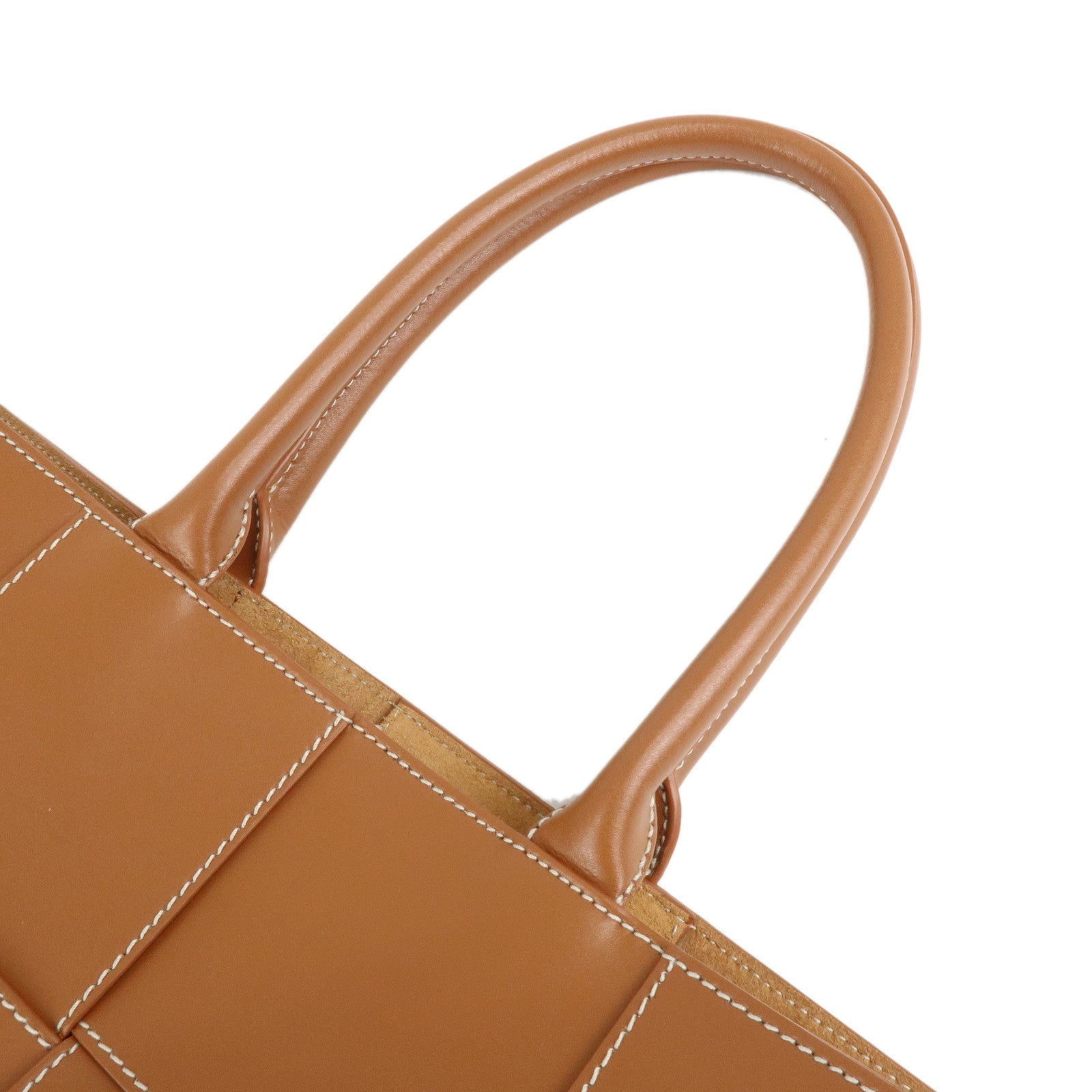BOTTEGA VENETA Maxi Intrecciato Leather Medium Arco Tote 756682 Used
