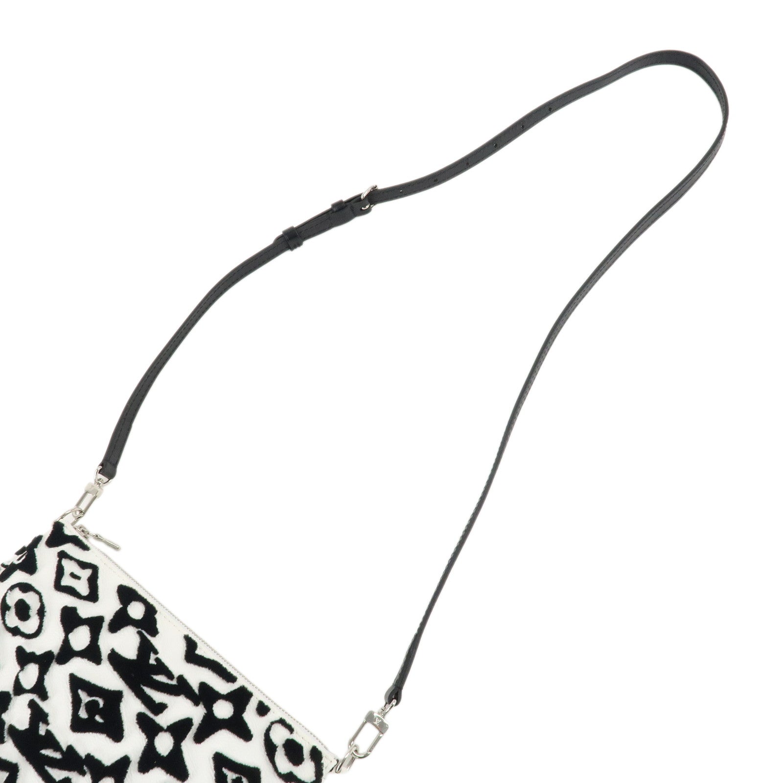Louis Vuitton Monogram Ursfischer Pochette Accessoire White M45565 Used