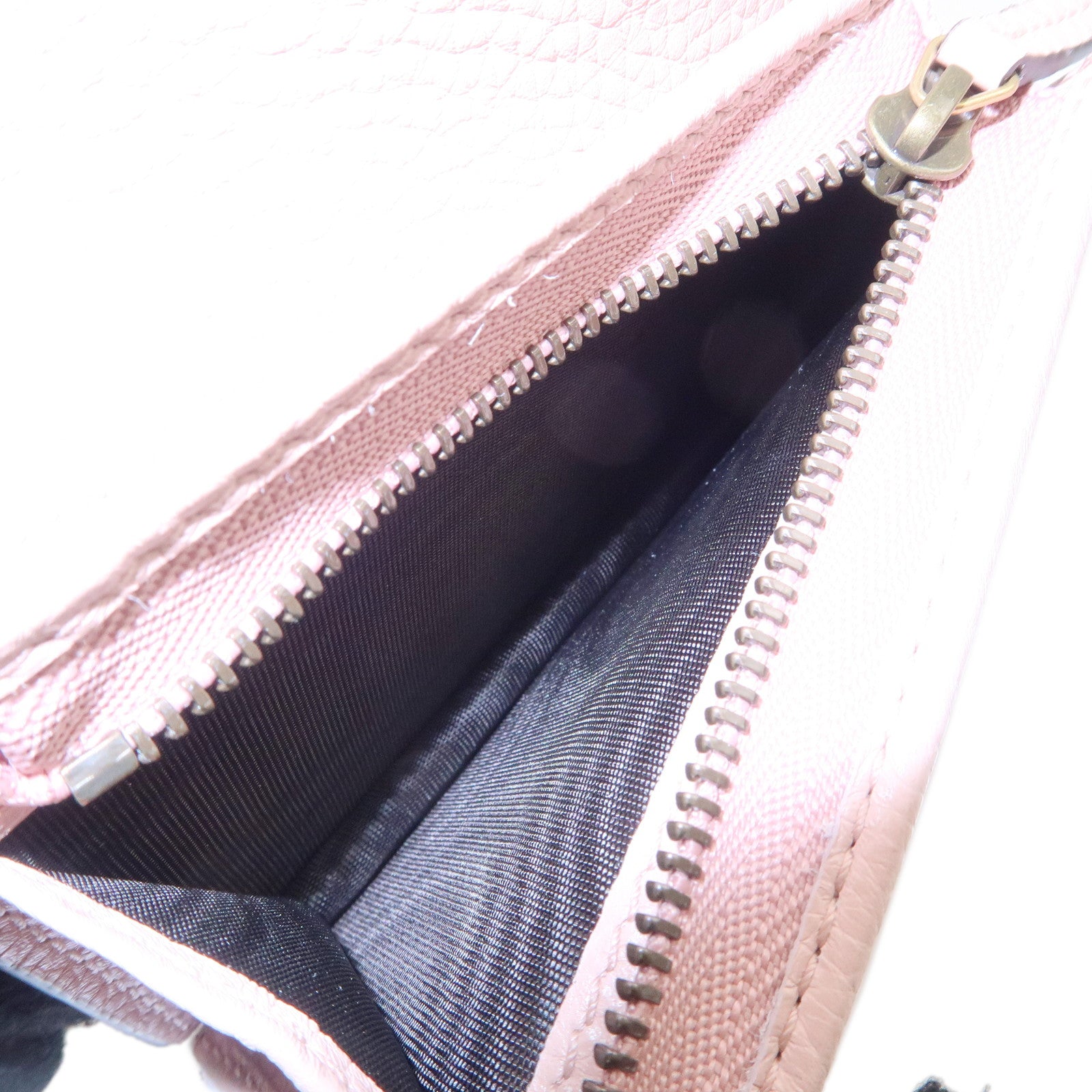 GUCCI Gucci Animalier Leather Bi-fold Wallet Bee Pink 460185 Used