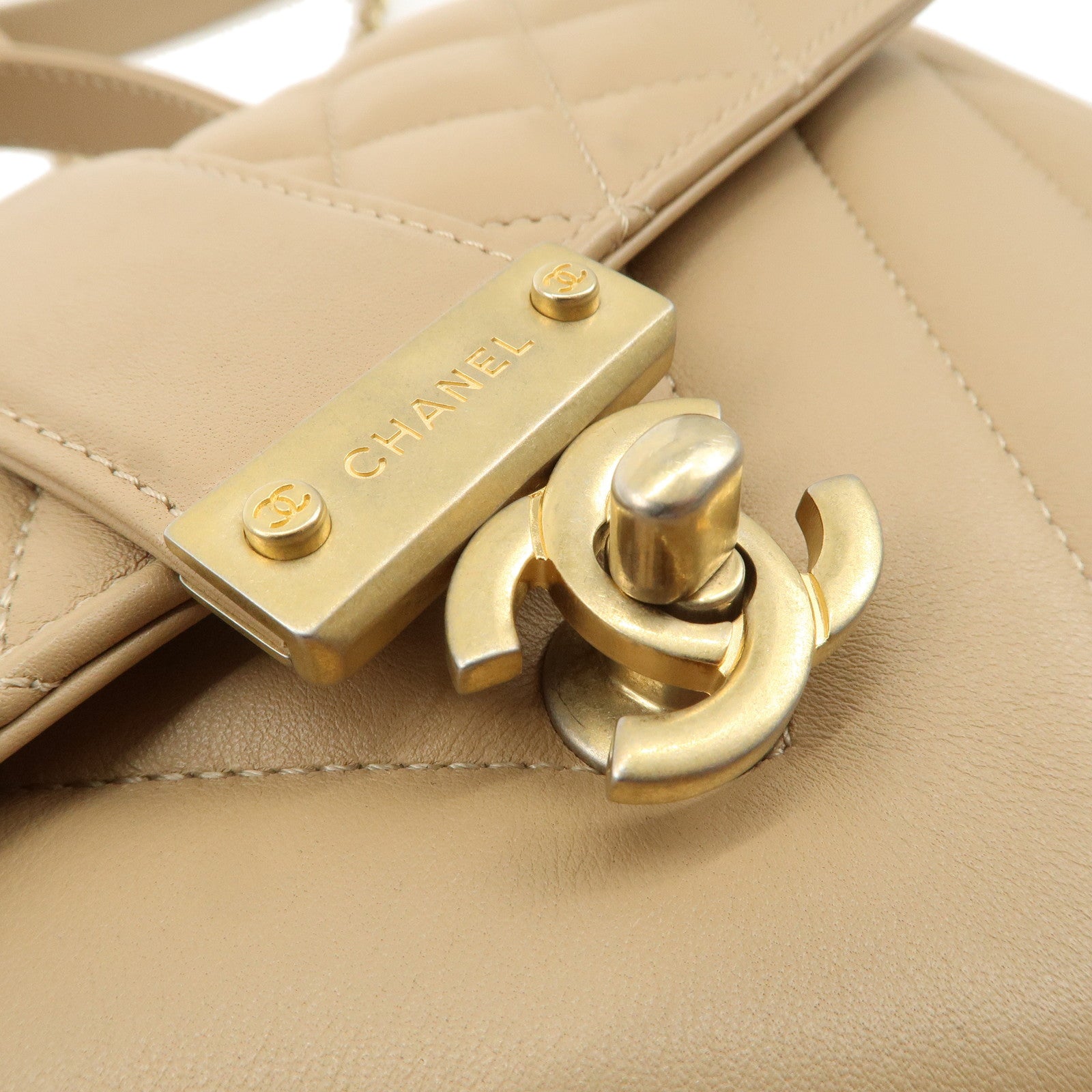 CHANEL Matelasse V Stitch Lamb Skin Top Handle 2Way Bag AS0804 Used