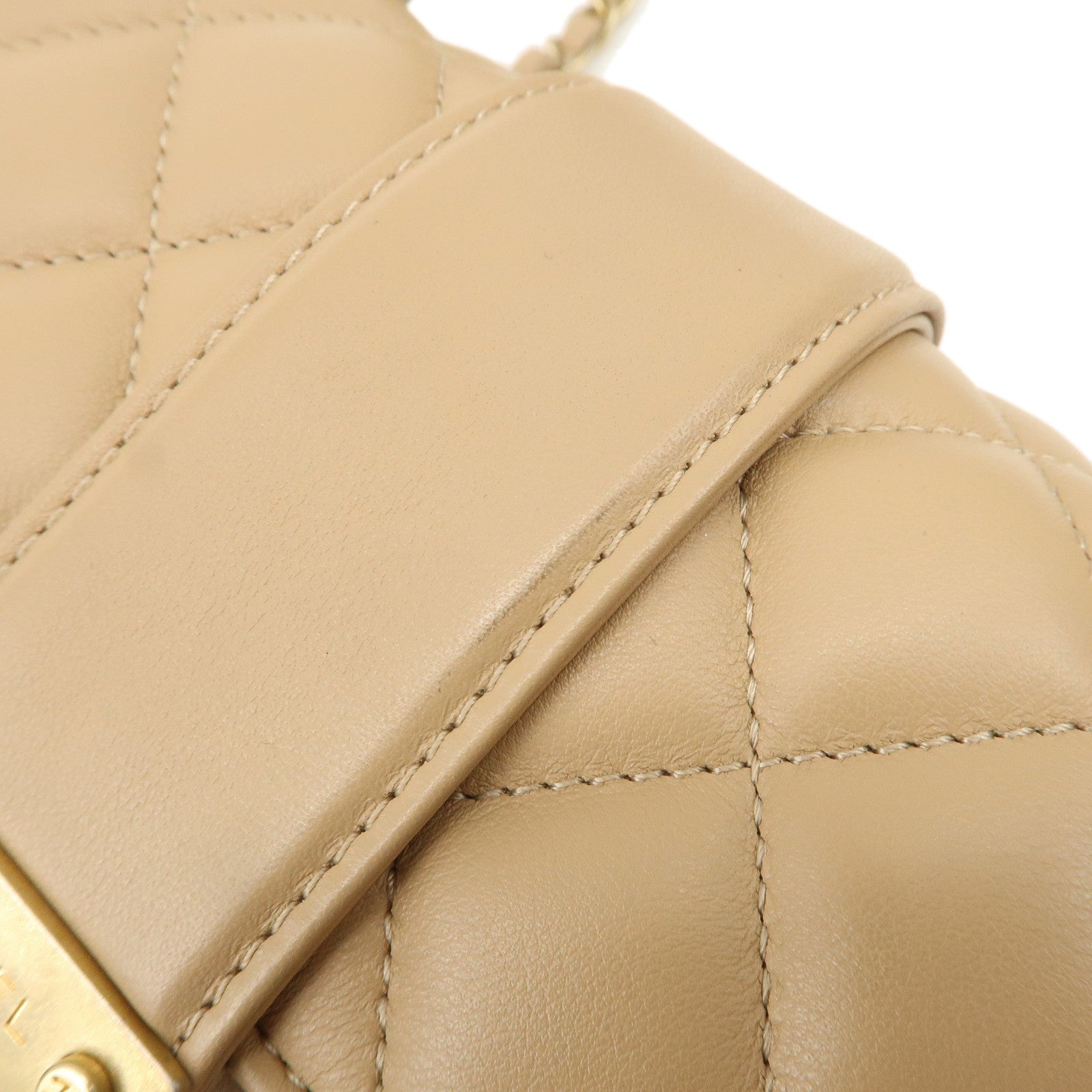 CHANEL Matelasse V Stitch Lamb Skin Top Handle 2Way Bag AS0804 Used