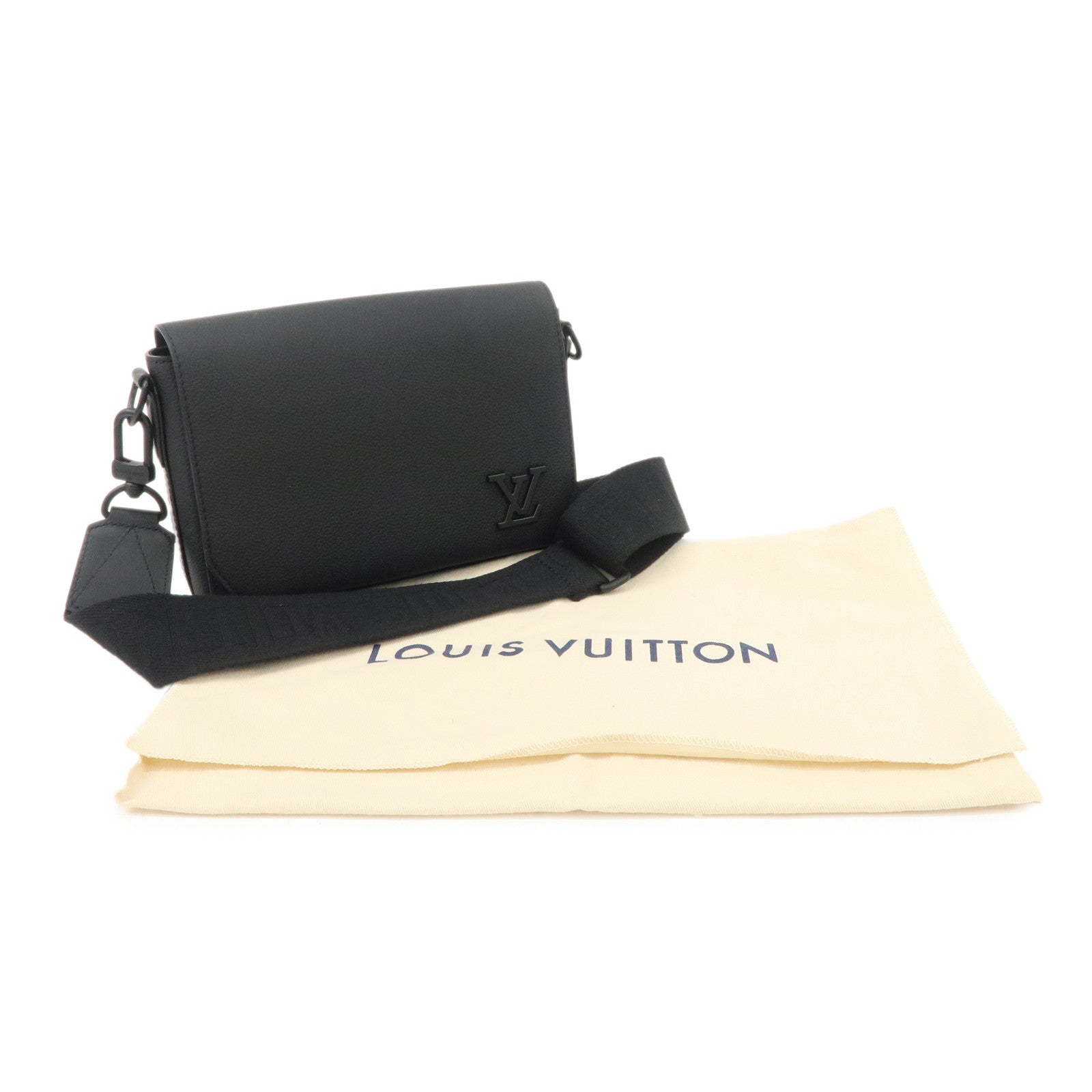 Louis Vuitton Aerogram Takeoff Messenger PM Bag Noir M24769 Used