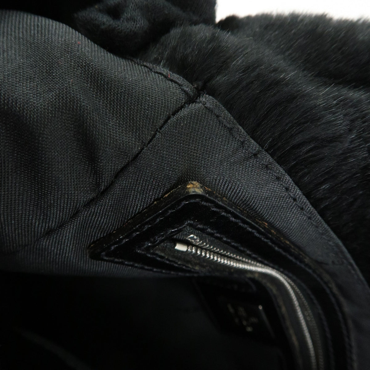 FENDI FF Logo Lapin Rabbit Fur Leather Shoulder Tote Bag Black 16001