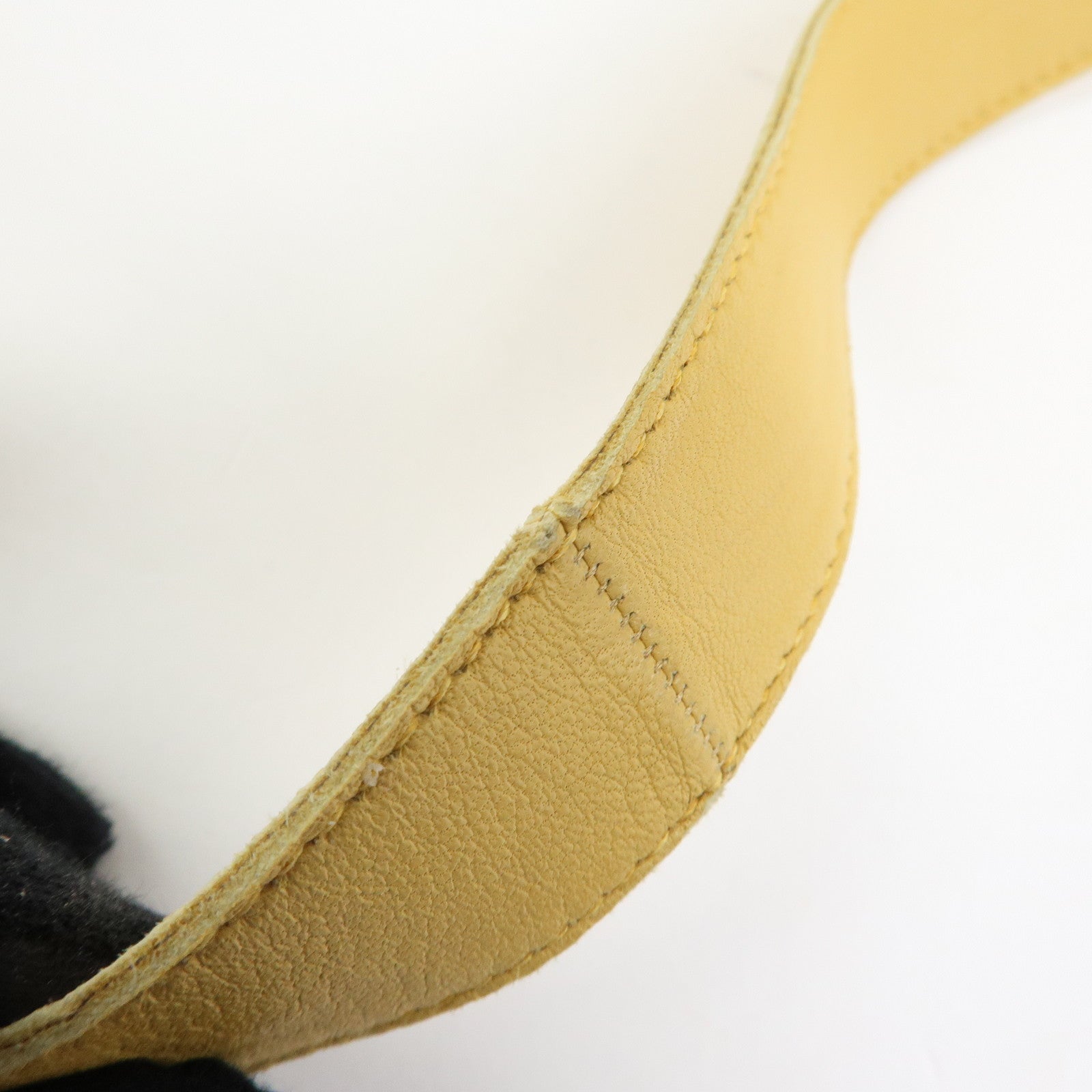 HERMES Clou de Selle Lamb Skin Shoulder Bag □Q Stamped Yellow