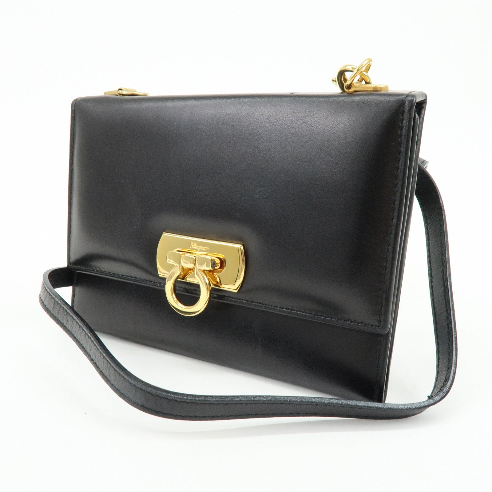 Ferragamo Gancini Leather Compact Wallet Shoulder Wallet Black