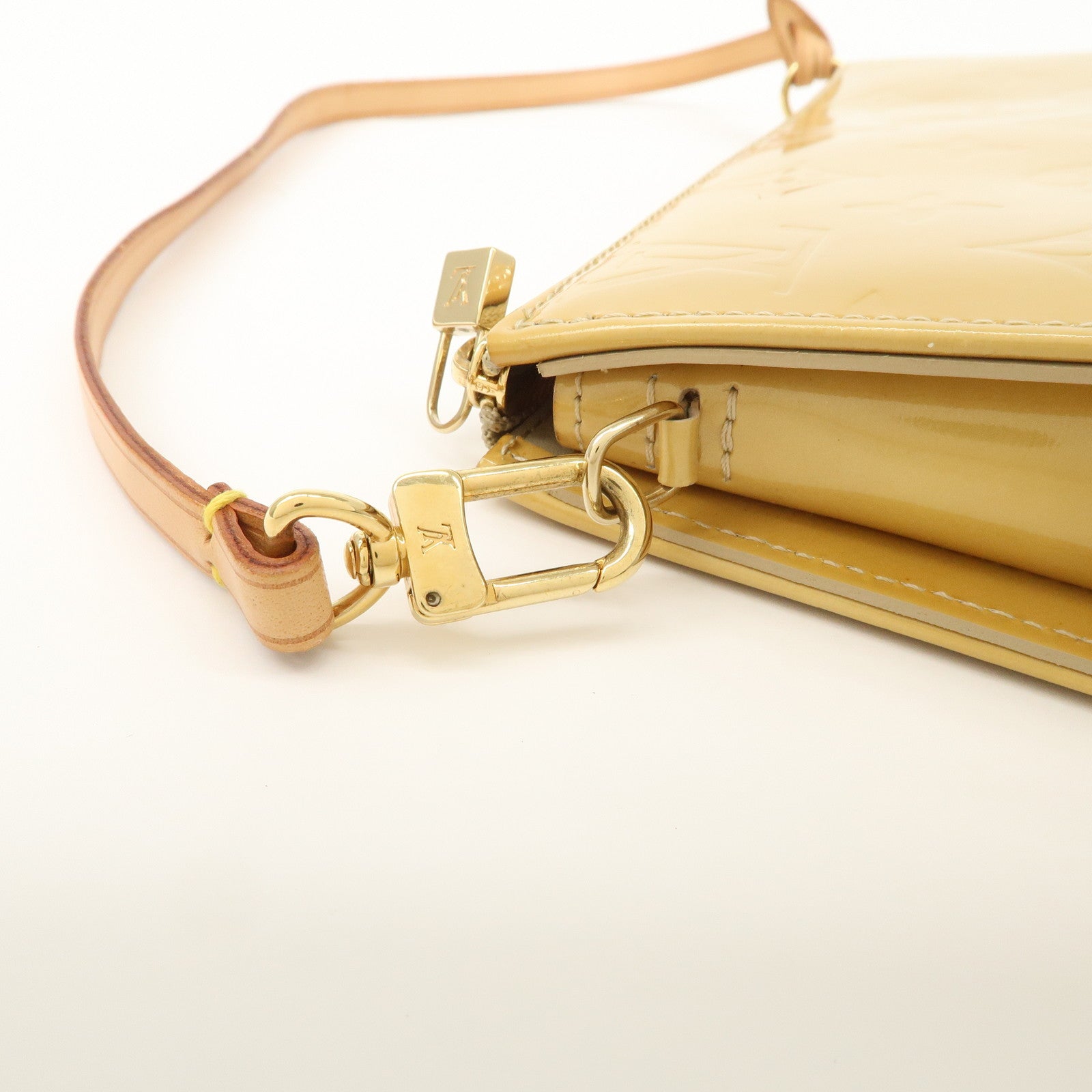 Louis Vuitton Monogram Vernis Lexington Accessoires Pouch Beige M91010 Used