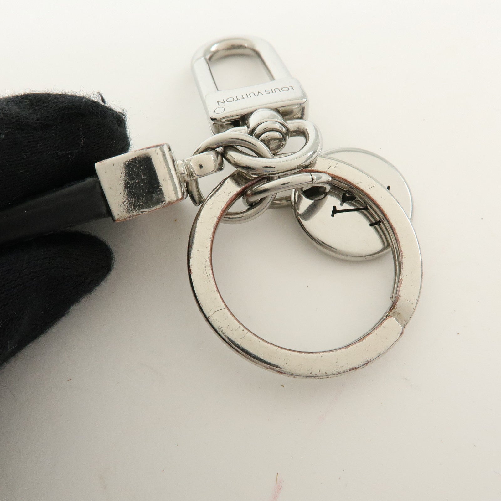Louis Vuitton Monogram Eclipse Reverse Neo LV Club Bag Charm M01526