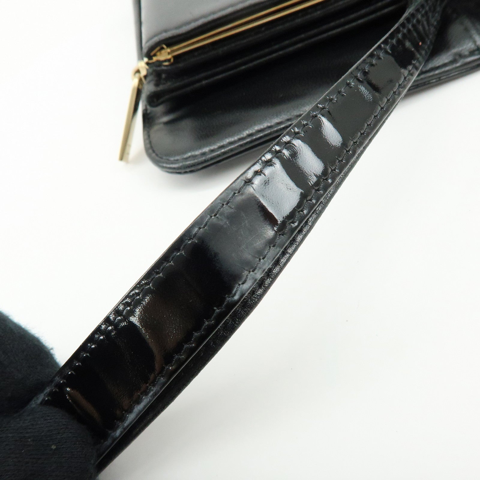 CHANEL COCO Mark Chocolate Bar Patent Leather Long Wallet Black