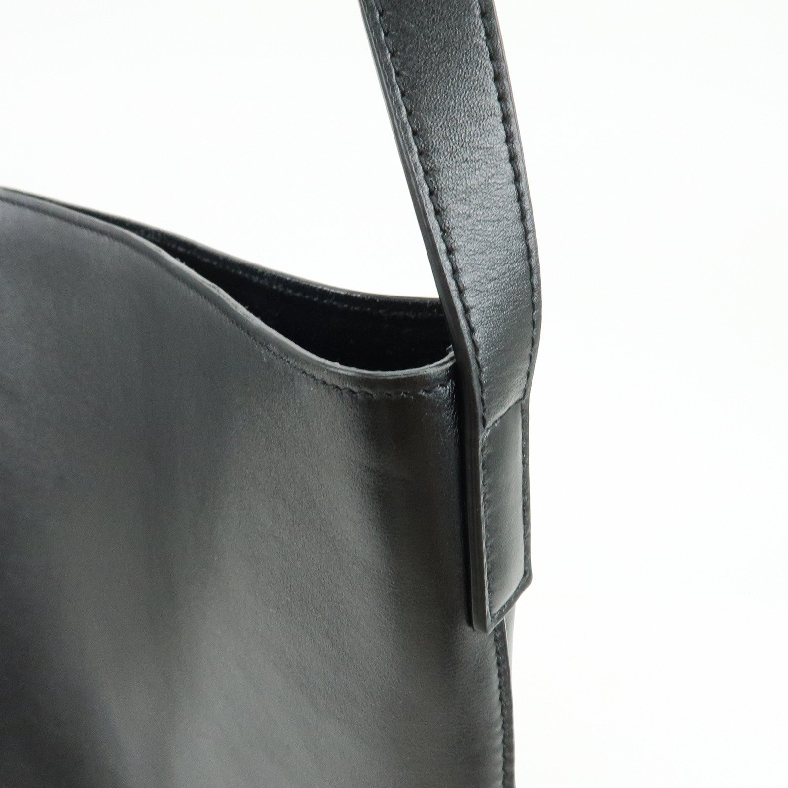SAINT LAURENT PARIS Sac Bold Hobo Calf Leather Shoulder Bag 819623