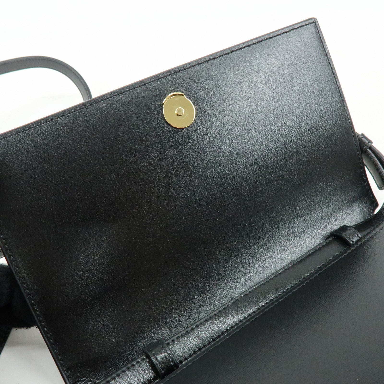 SAINT LAURENT PARIS Calf Leather Flap Shoulder Bag Black 769162
