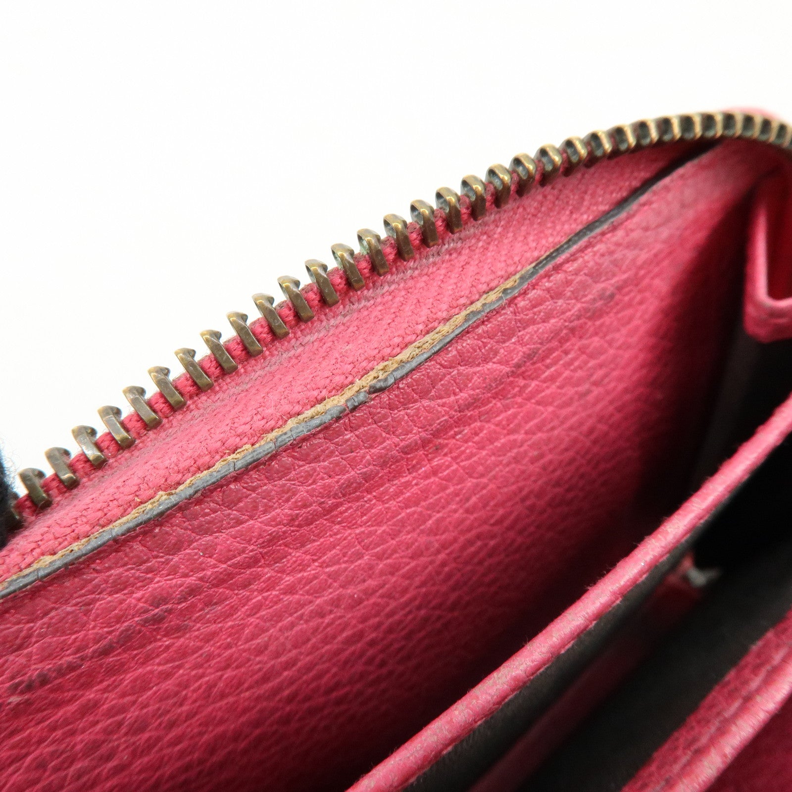 GUCCI Interlocking G Sherry Leather Round Zipper Coin Case Pink 496319