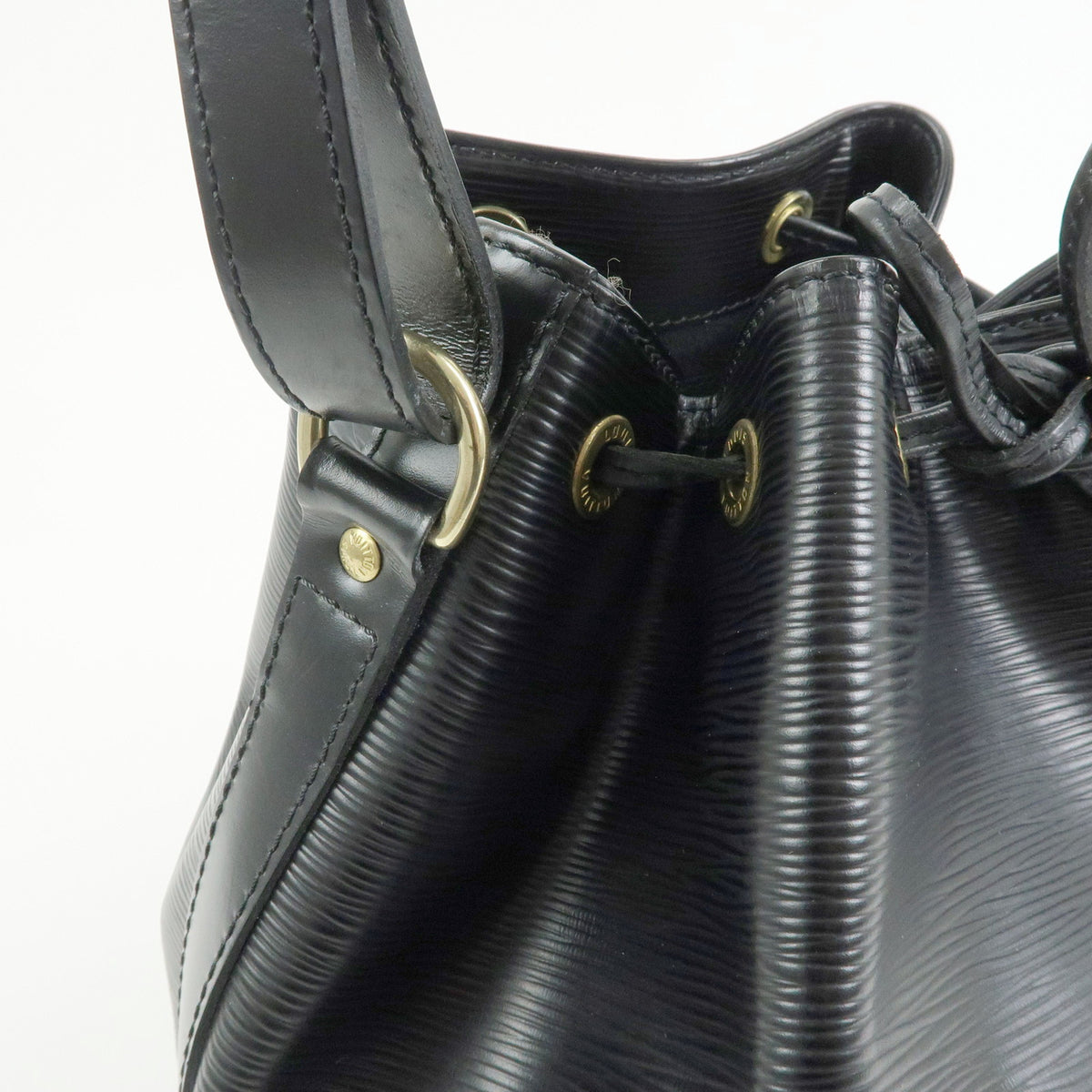 Louis Vuitton Epi Petit Noe Shoulder Bag Noir Black M44102