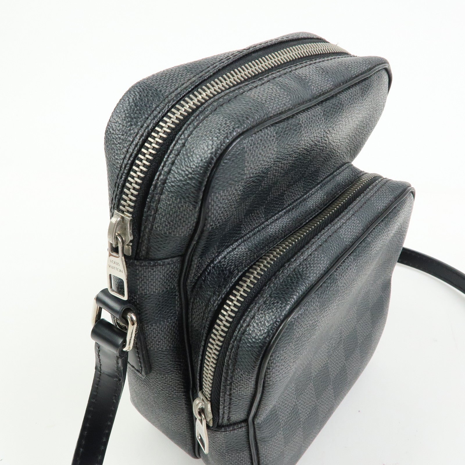 Louis Vuitton Damier Graphite Rem Shoulder Bag Black N41446