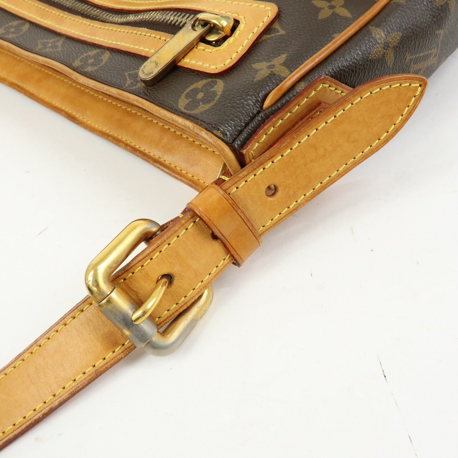 Louis Vuitton Monogram Hudson GM Canvas Shoulder Bag Brown M40045