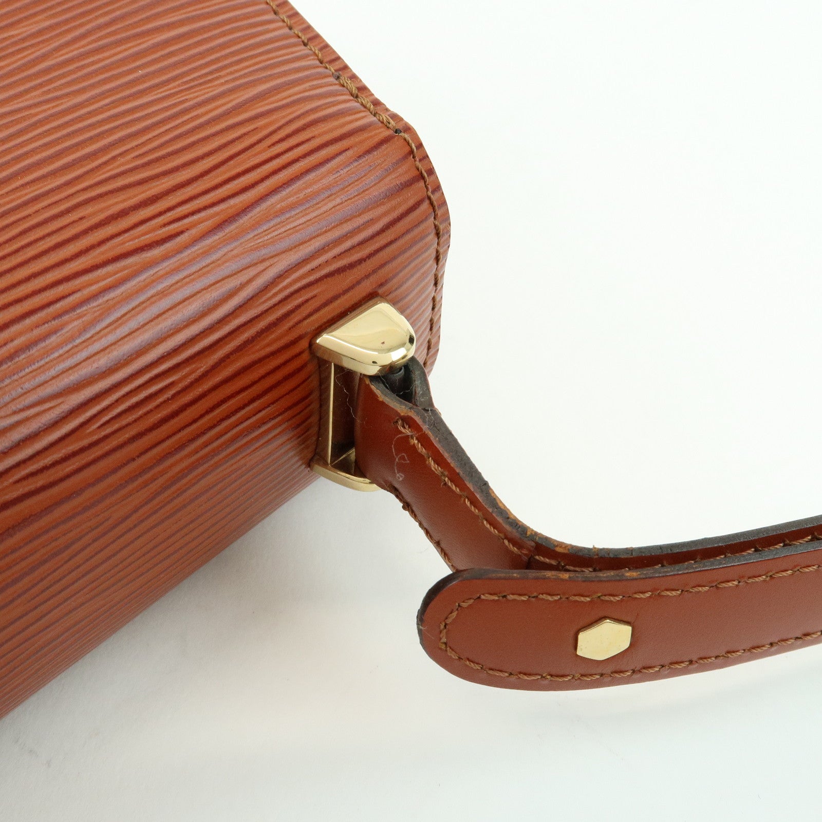 Louis Vuitton Epi Tilsitt Leather Shoulder Bag Kenya Brown M52483