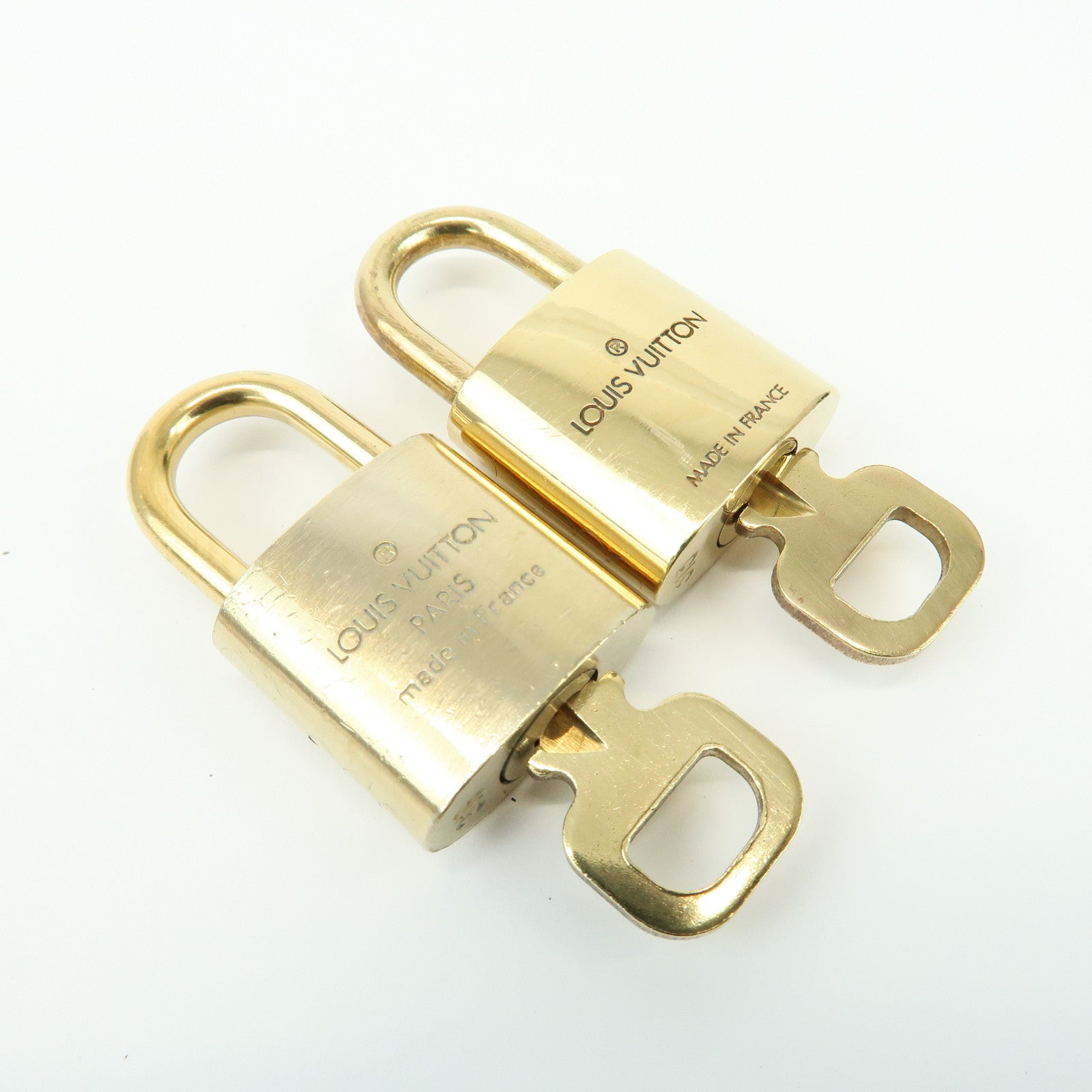 Louis Vuitton Set of 10 Lock & Key Cadena Key Lock