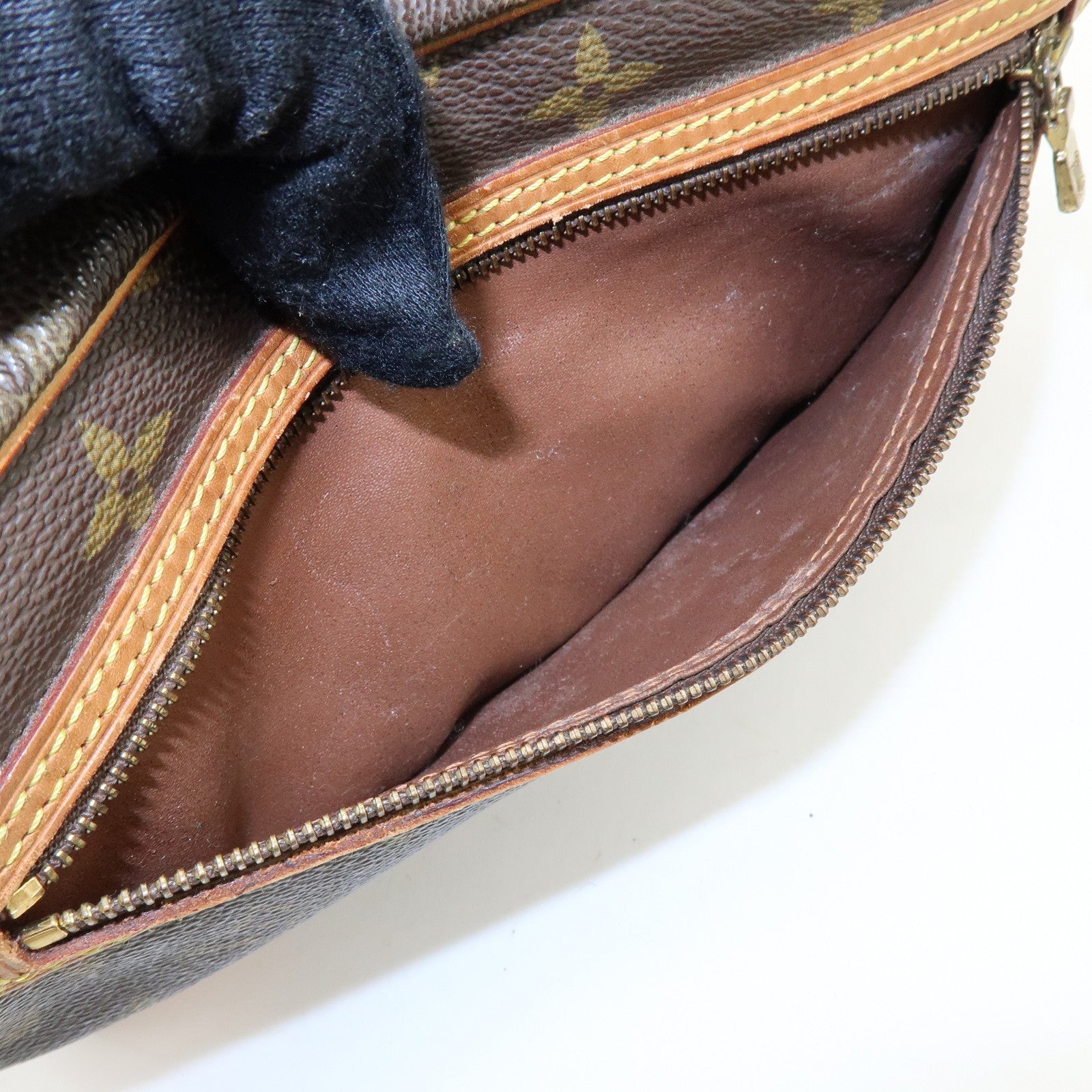 Louis Vuitton Monogram Marly Dragonne GM Clutch Bag Wrist Bag M51825