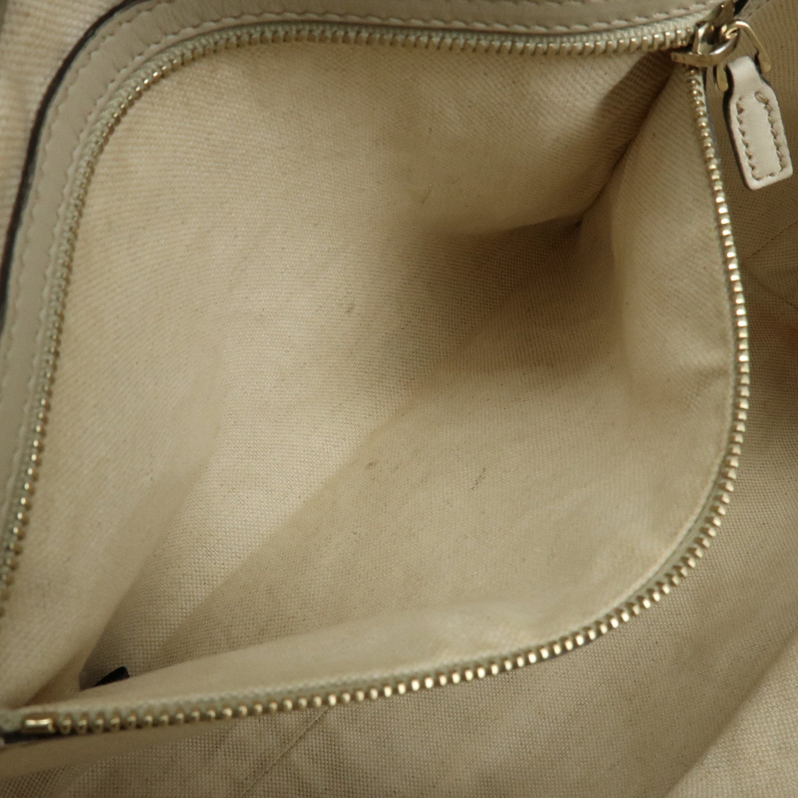 GUCCI Interlocking G Lovely Heart Guccissima Leather Tote Bag 257069
