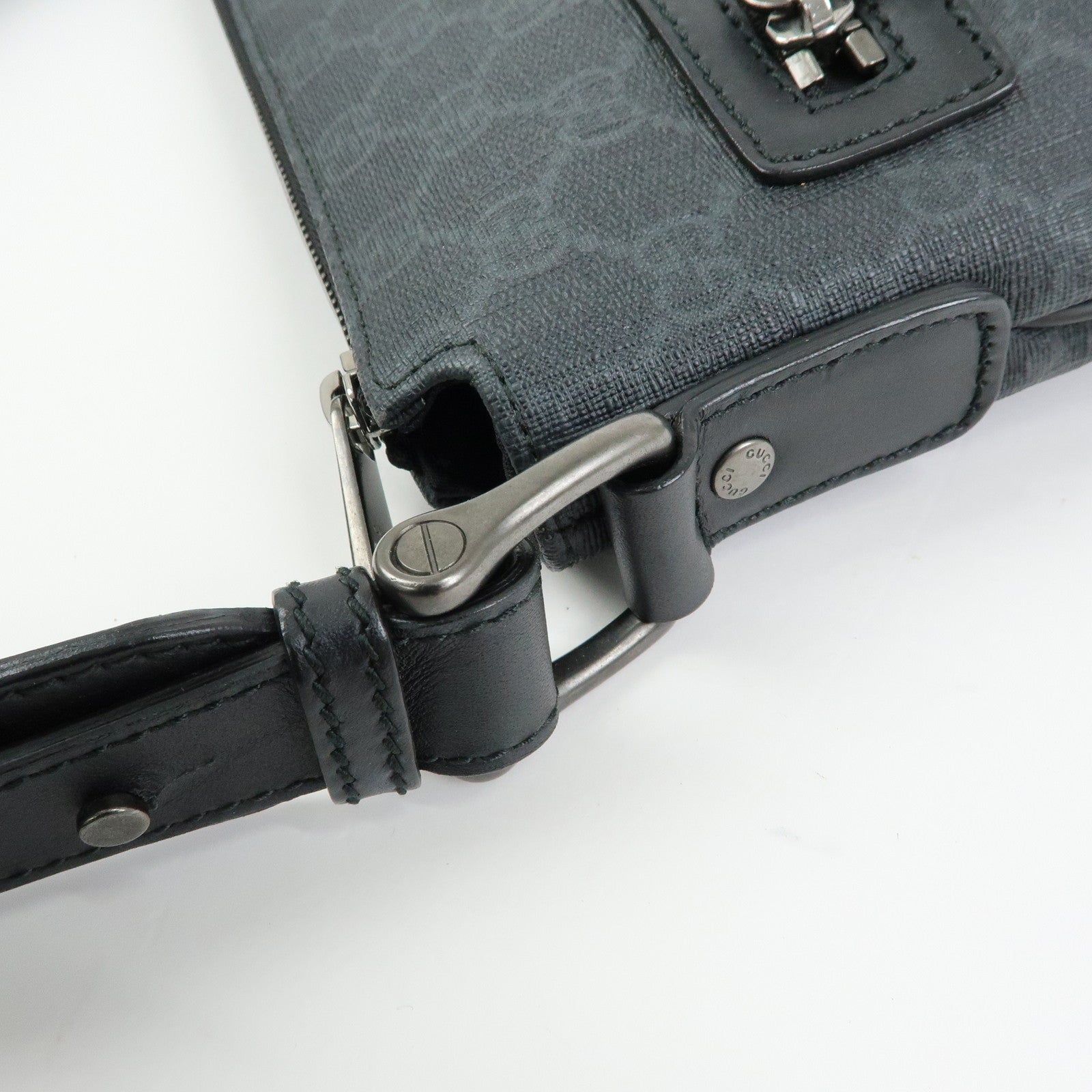 GUCCI GG Supreme Leather Shoulder Bag Crossbody Bag Black 387514