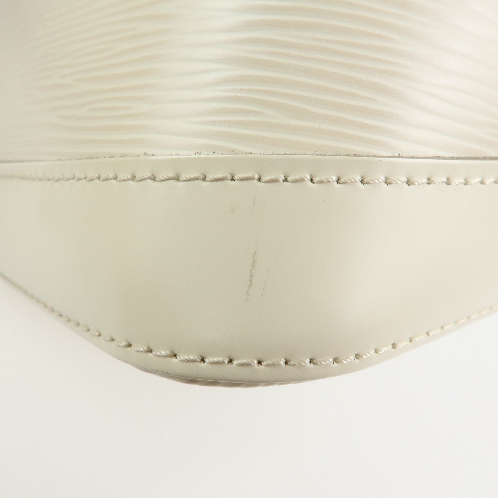 Louis Vuitton Epi Alma PM Hand Bag White Ivoire M5280J