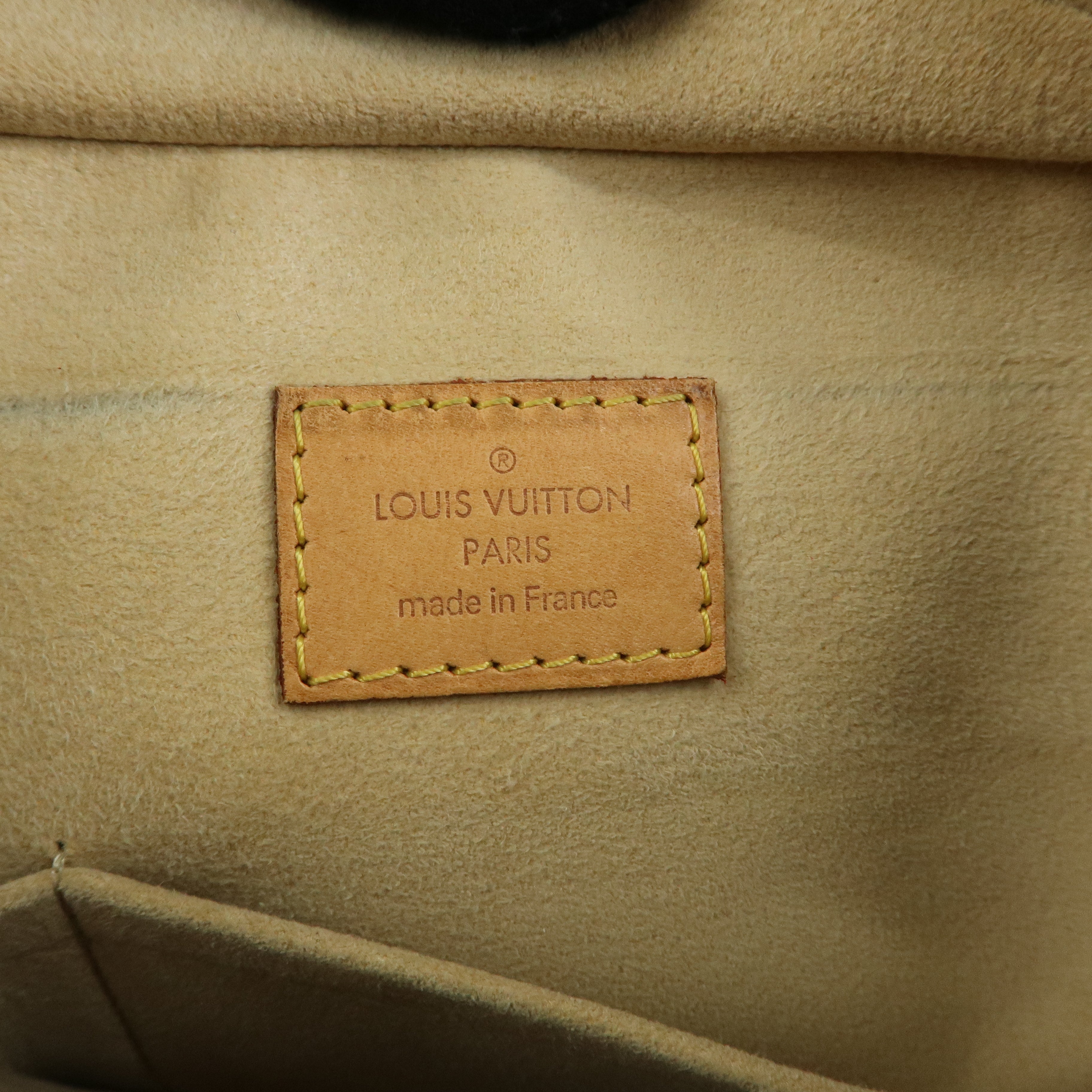 Louis Vuitton Monogram Hudson GM Canvas Shoulder Bag Brown M40045