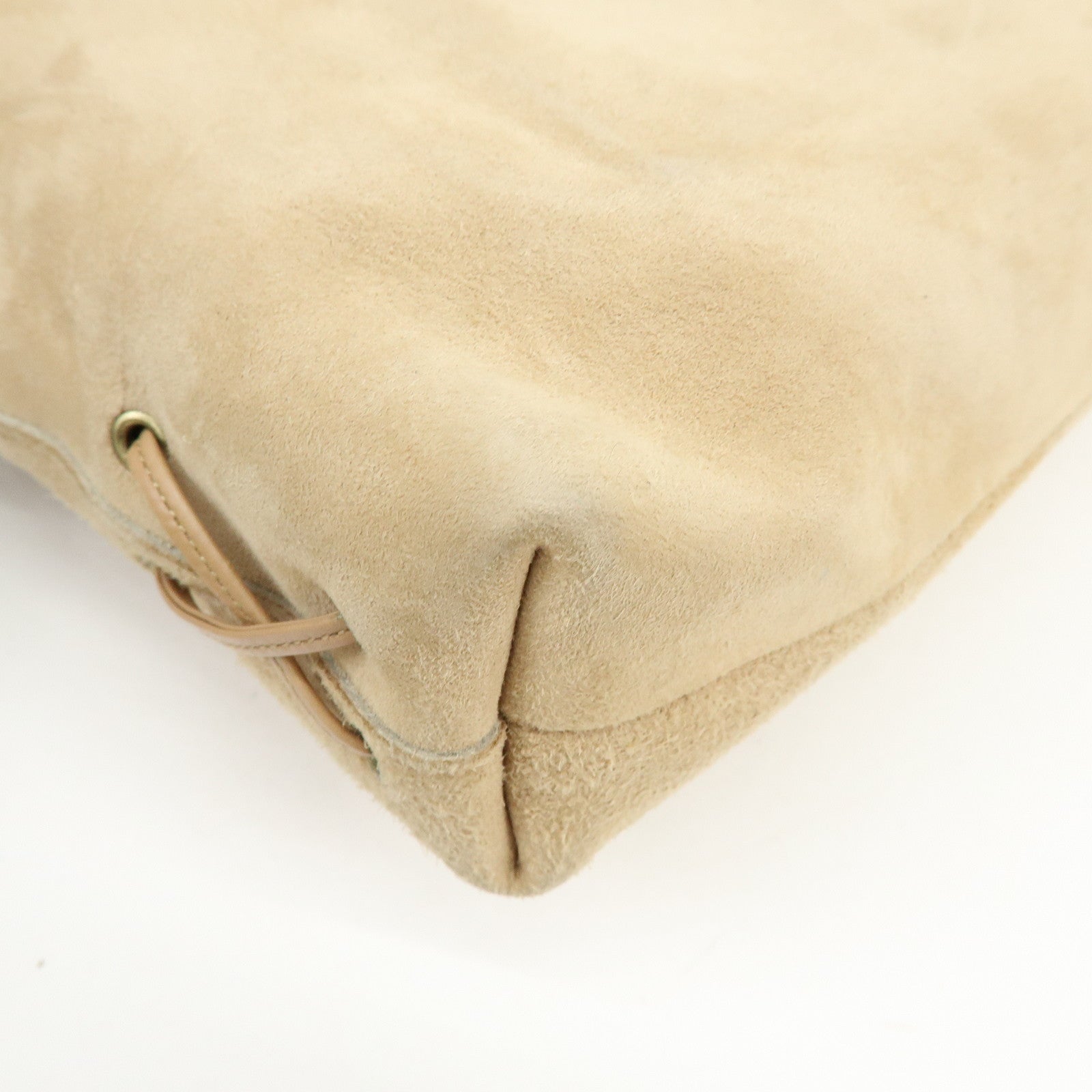 GUCCI Heart Suede Leather Shoulder Bag Crossbody Bag Beige 95107