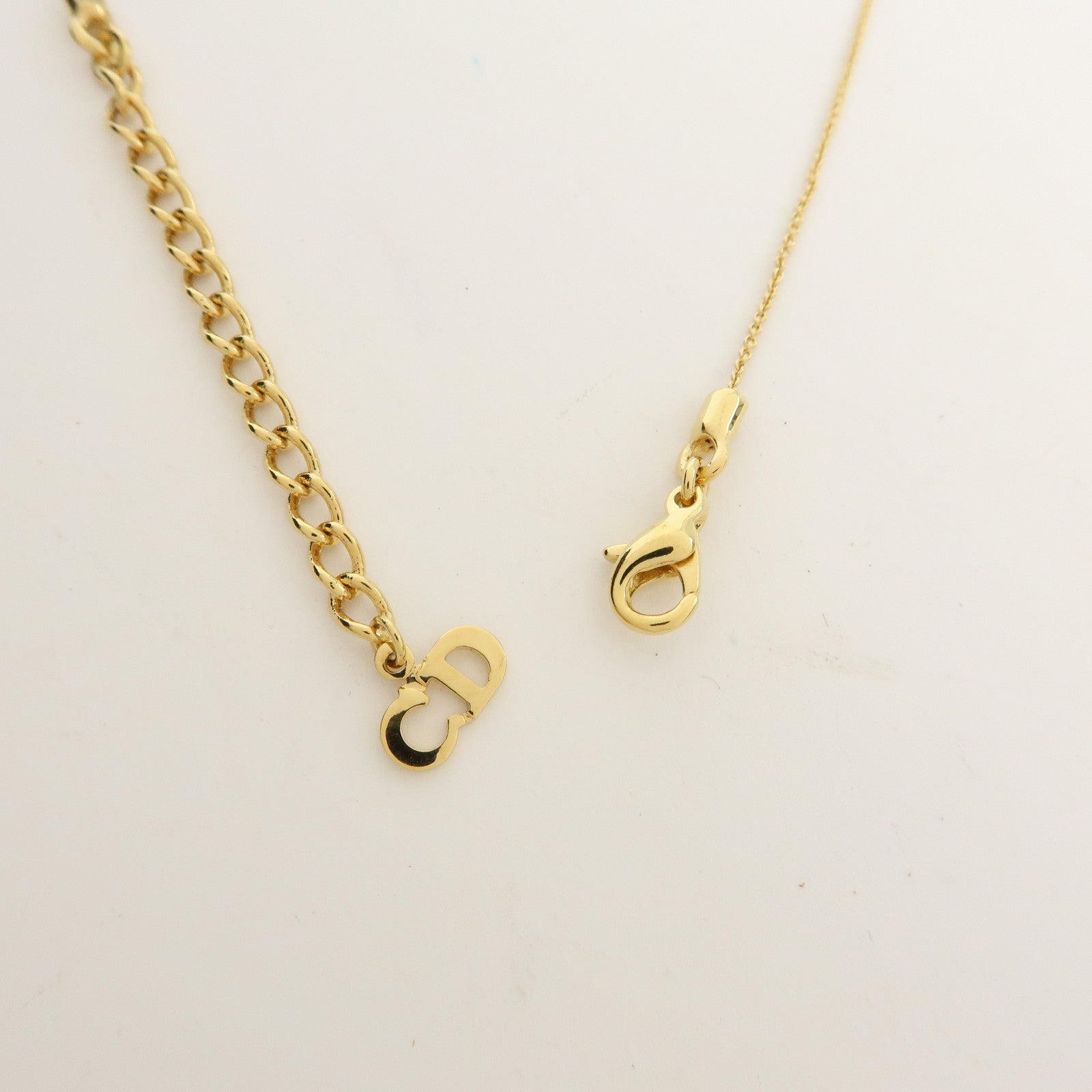 Christian Dior Logo Plate Metal Necklace Pendant Necklace Gold