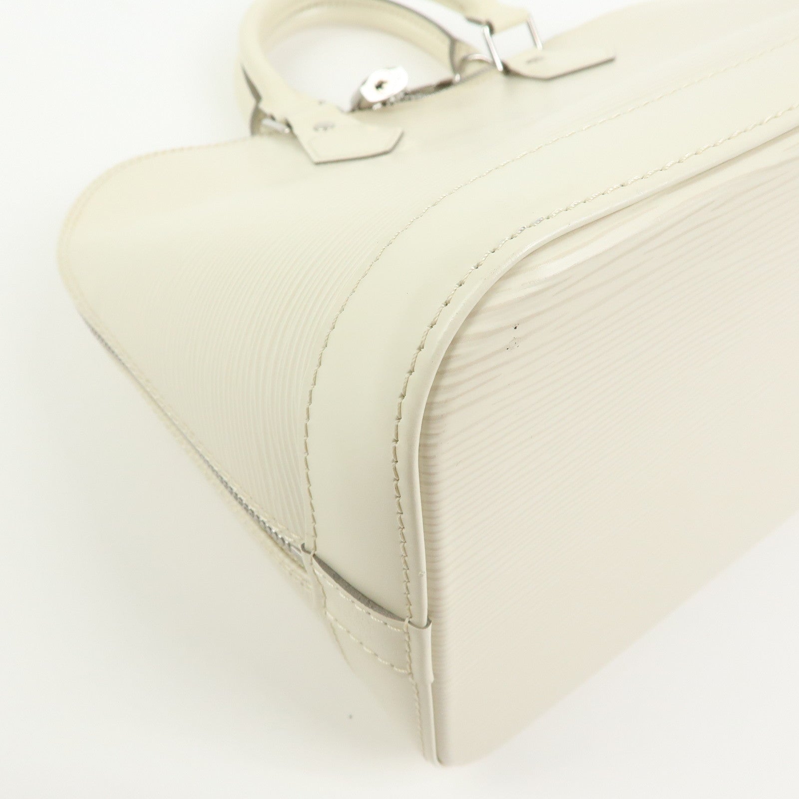 Louis Vuitton Epi Alma PM Hand Bag White Ivoire M5280J