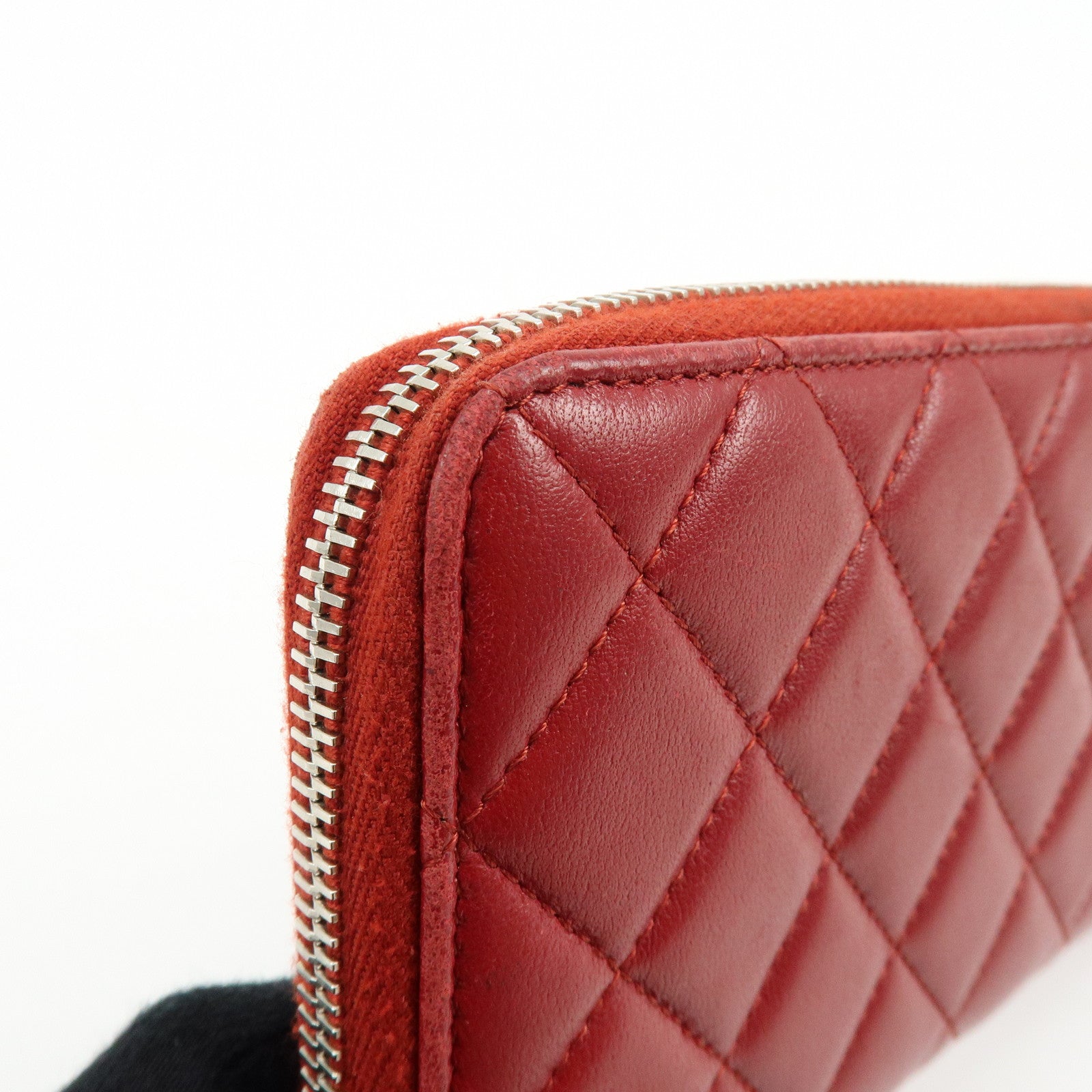 CHANEL COCO Mark Matelasse Round Zippy Long Wallet Red A50097