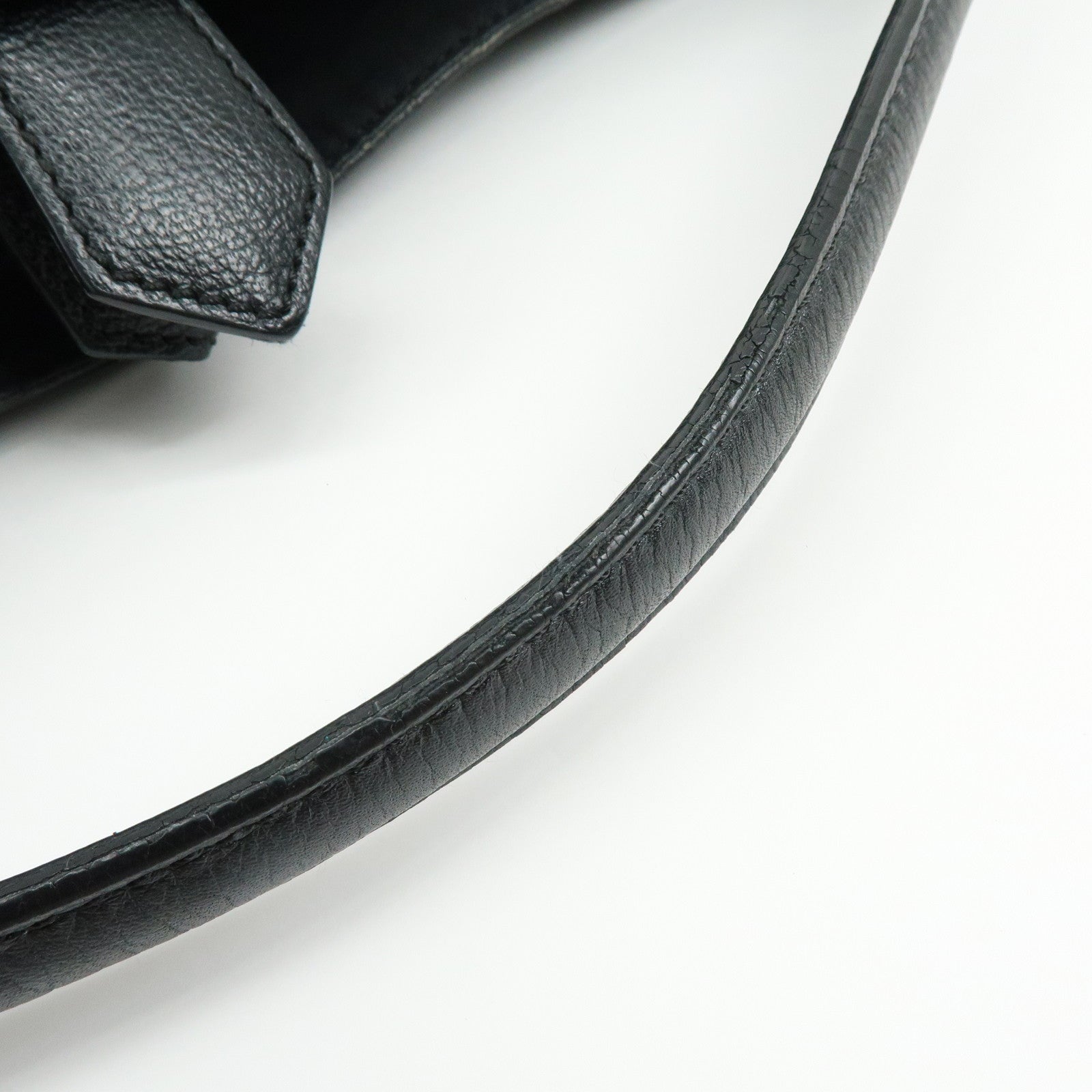 FENDI Leather Shoulder Bag Hand Bag Logo Charm Black 8BR697