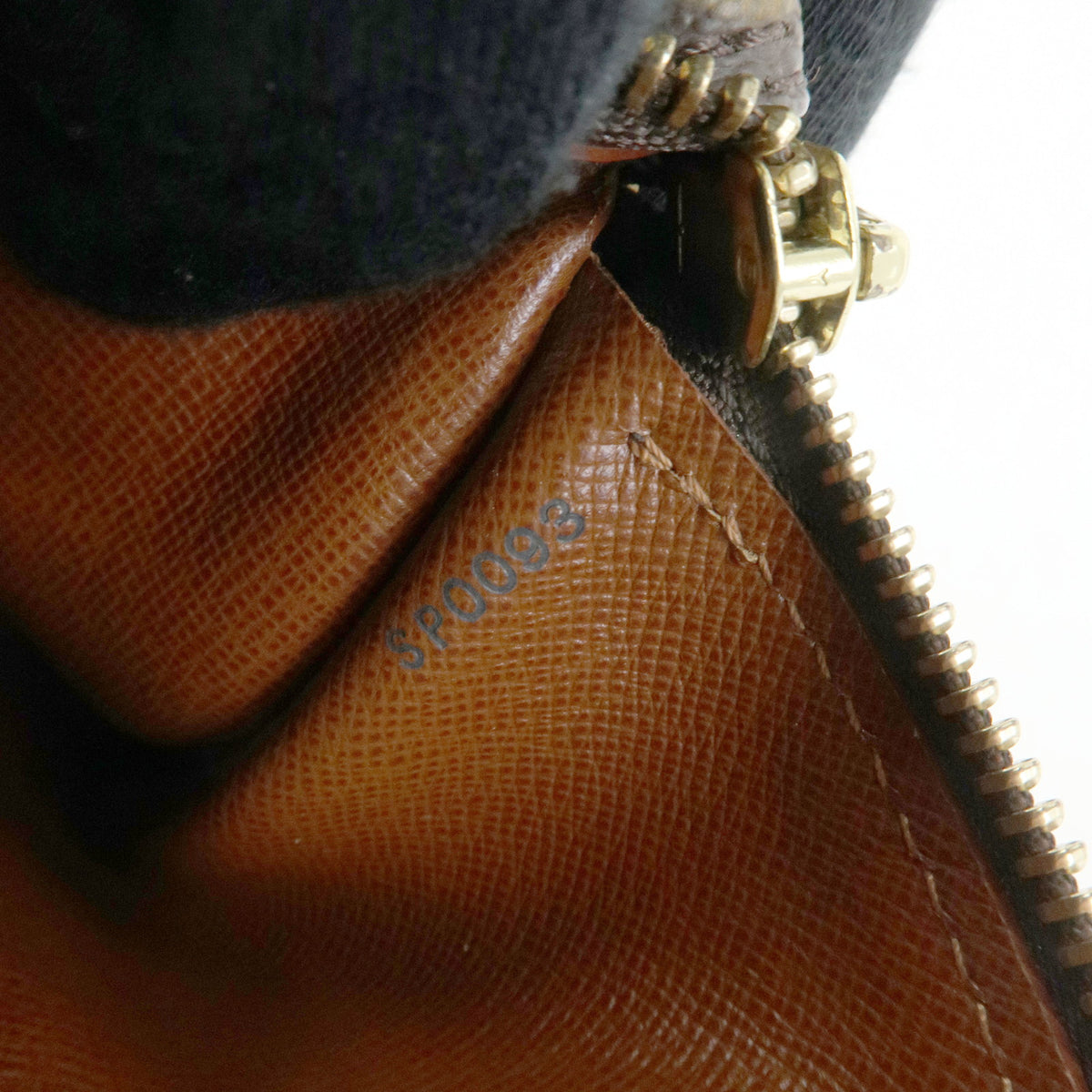Louis Vuitton Monogram Papillon 30 Hand Bag Brown M51385