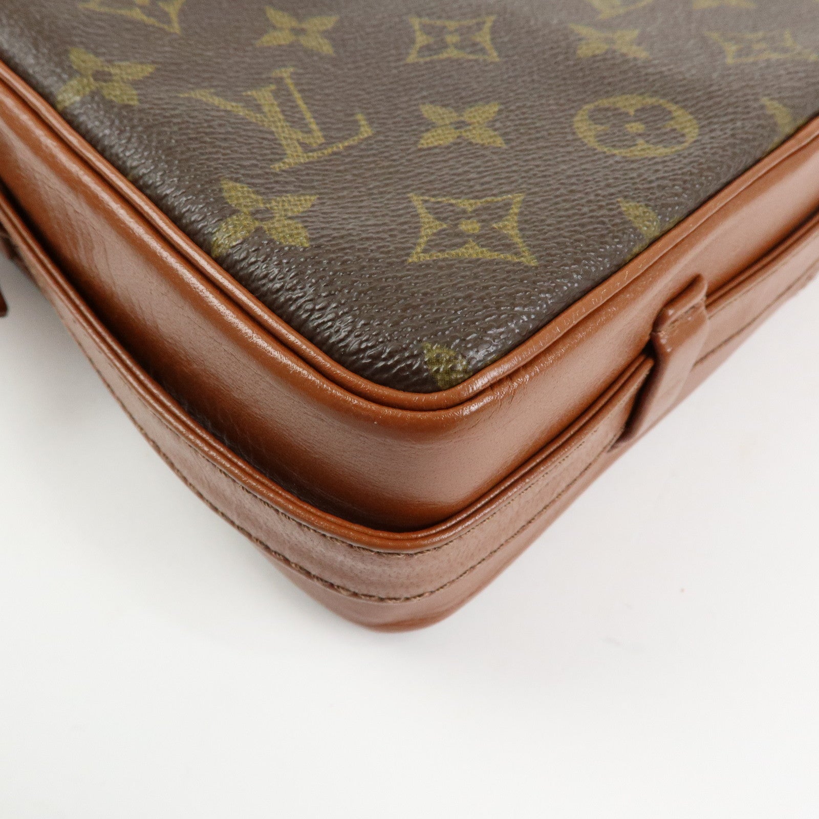 Louis Vuitton Monogram Sac Bandouliere 30 Shoulder Bag M51364