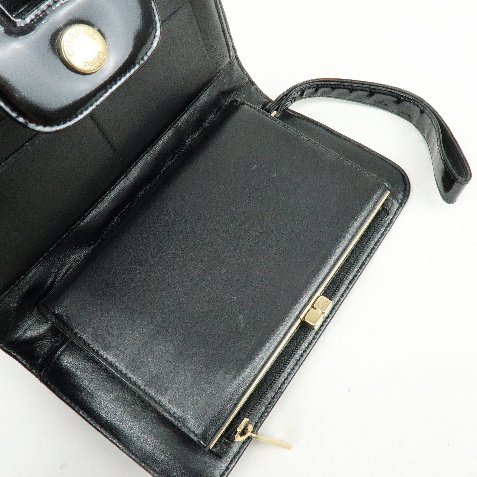 CHANEL COCO Mark Chocolate Bar Patent Leather Long Wallet Black