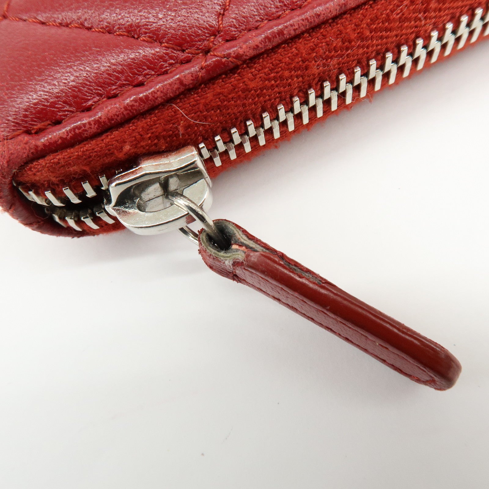CHANEL COCO Mark Matelasse Round Zippy Long Wallet Red A50097