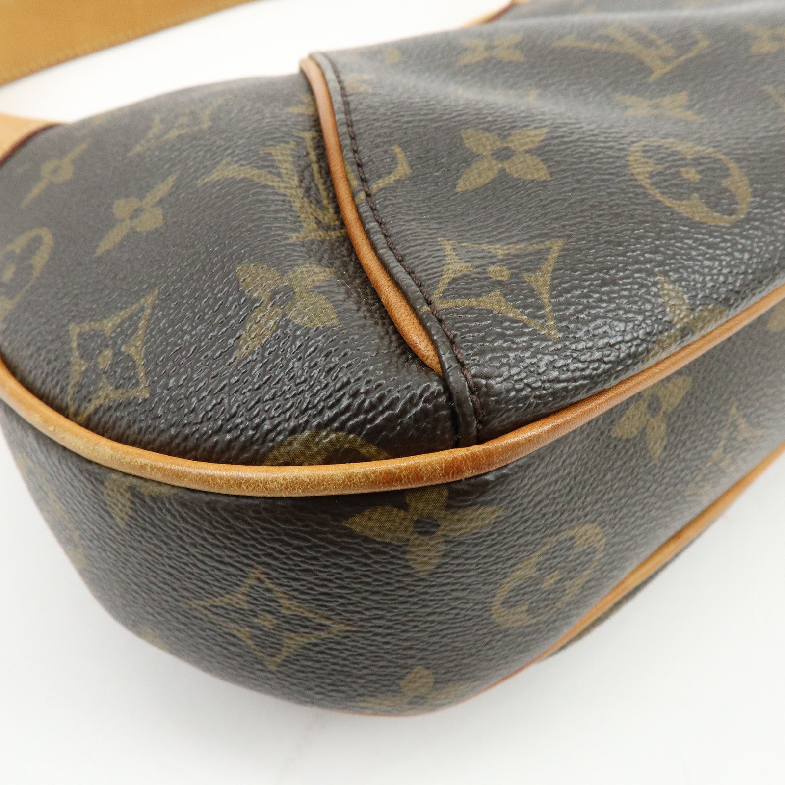 Louis Vuitton Monogram Thames PM Shoulder Bag Hand Bag Brown M56384