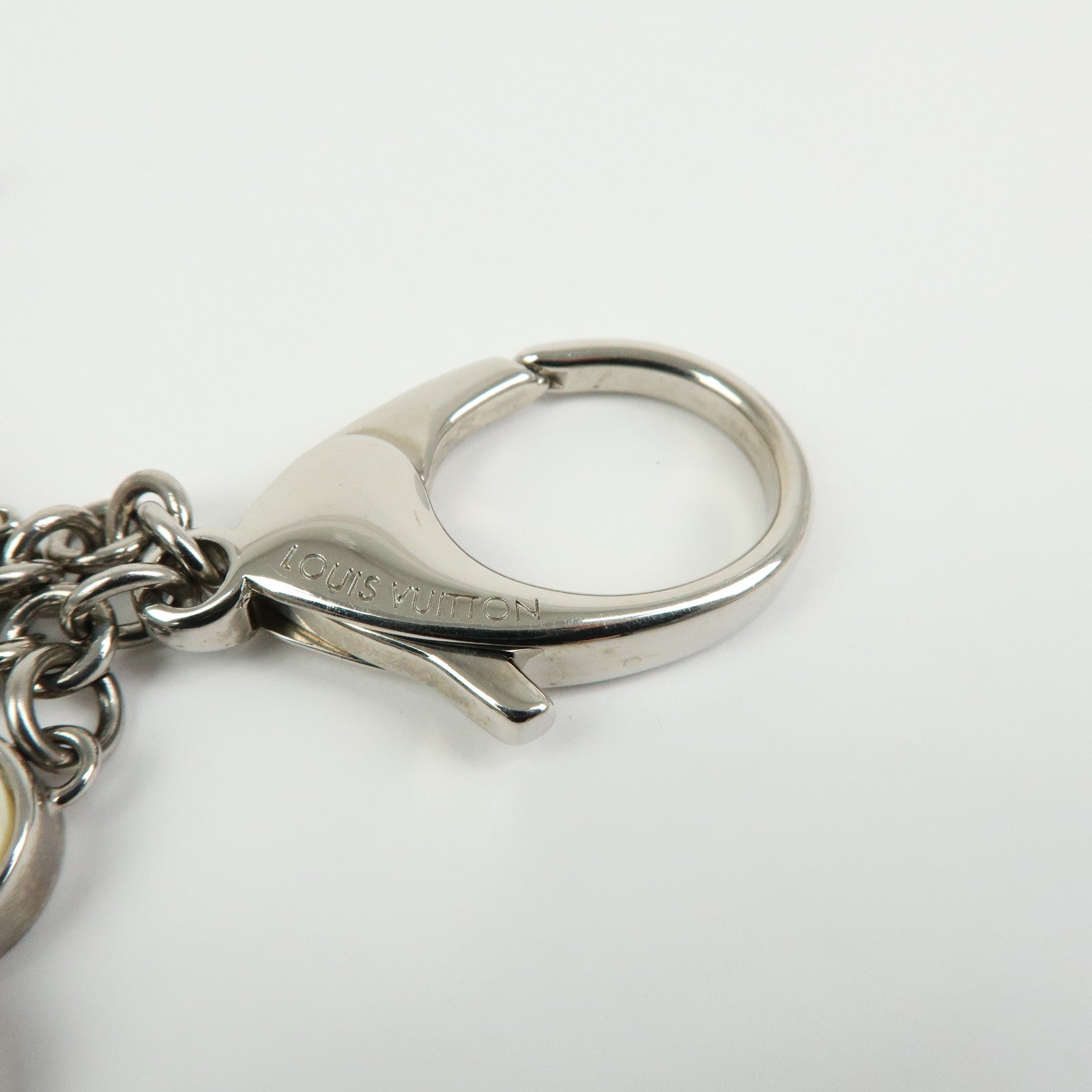 Louis Vuitton Bijoux Sac Fleur de Epi Bag Charm Silver White M65085