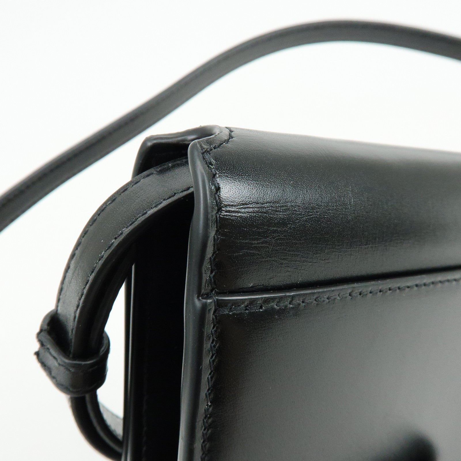 SAINT LAURENT PARIS Calf Leather Flap Shoulder Bag Black 769162