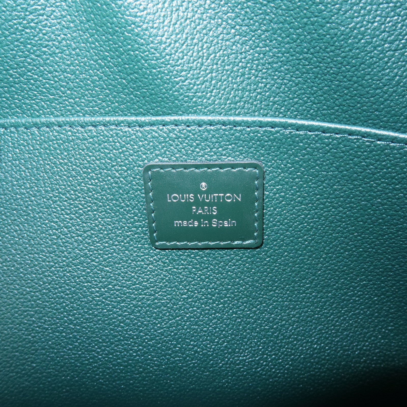 Louis Vuitton Taiga Leather Trousse Toilette GM Pouch Epicea M30214