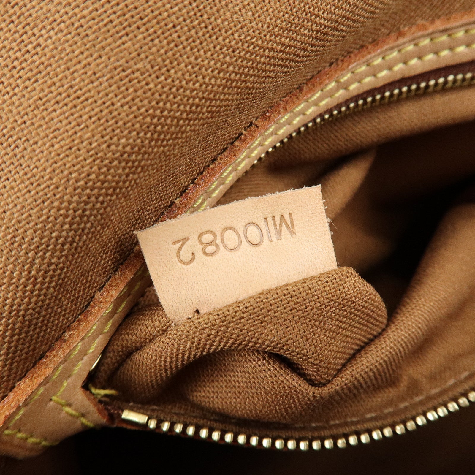 Louis Vuitton Monogram Mini Looping Canvas Shoulder Bag Hand Bag M51147