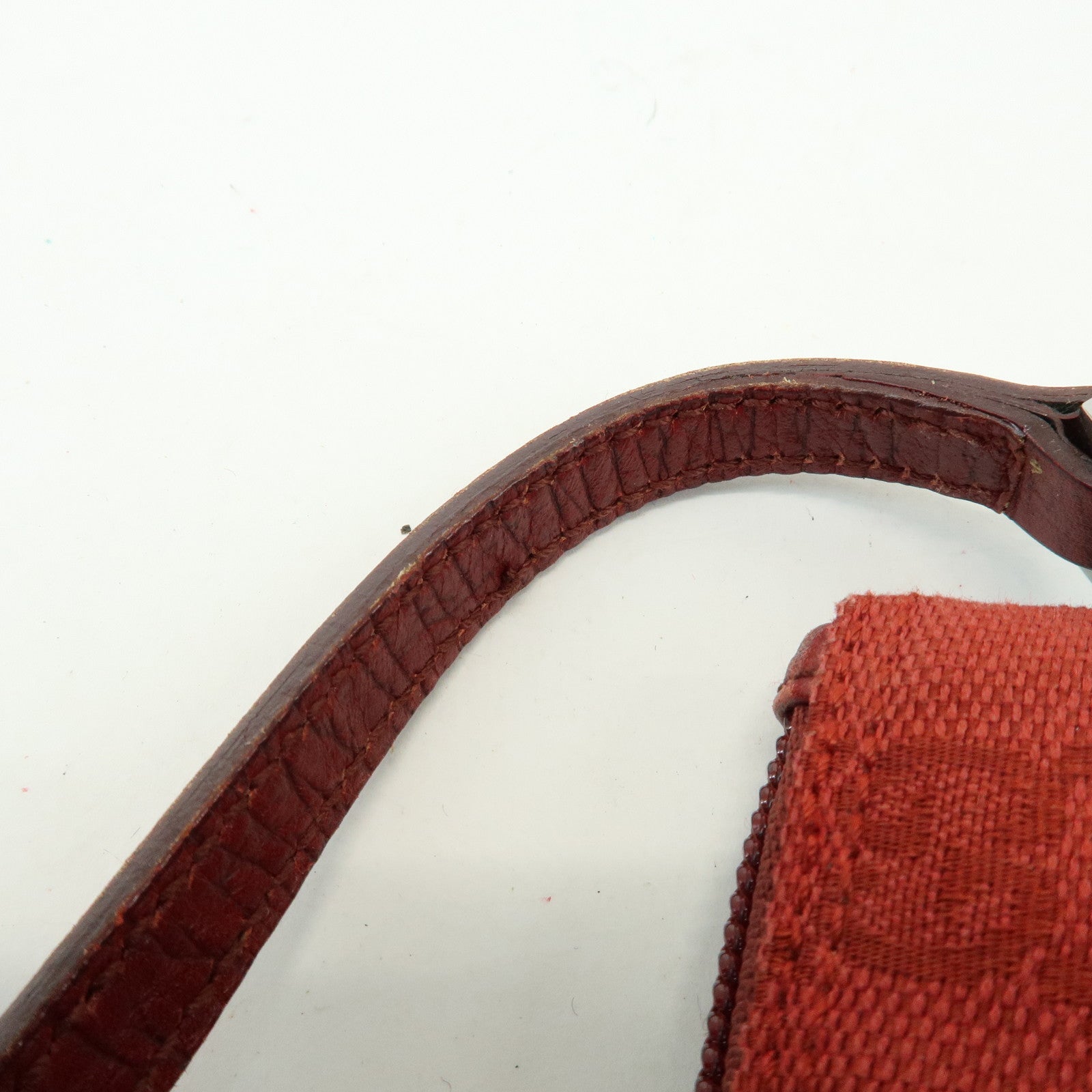 GUCCI Boat Bag GG Canvas Leather Accessory Pouch Hand Bag Red 07198