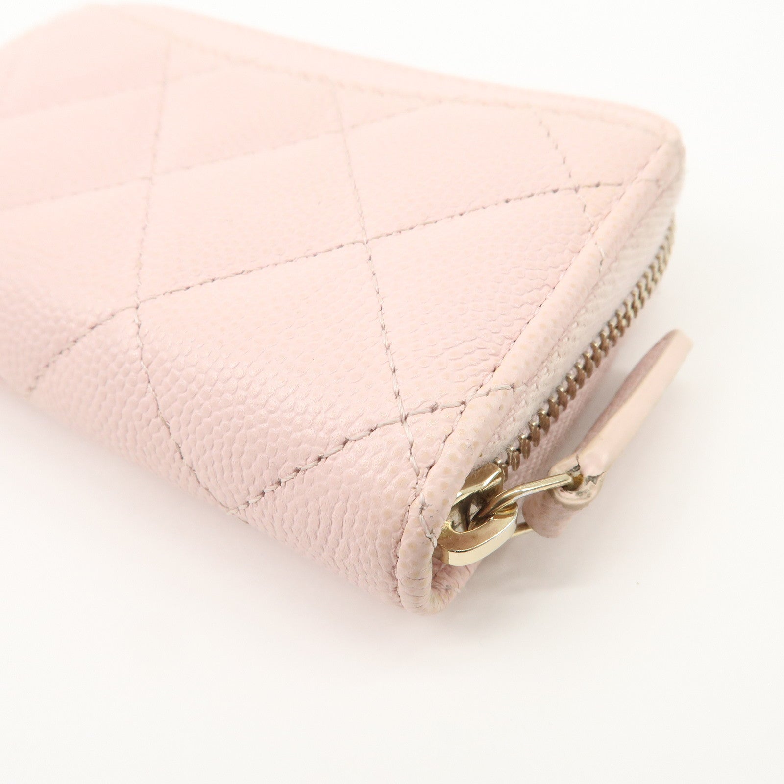 CHANEL Matelasse Caviarskin Classic Zip Around Coin Case Pink AP0216 Used