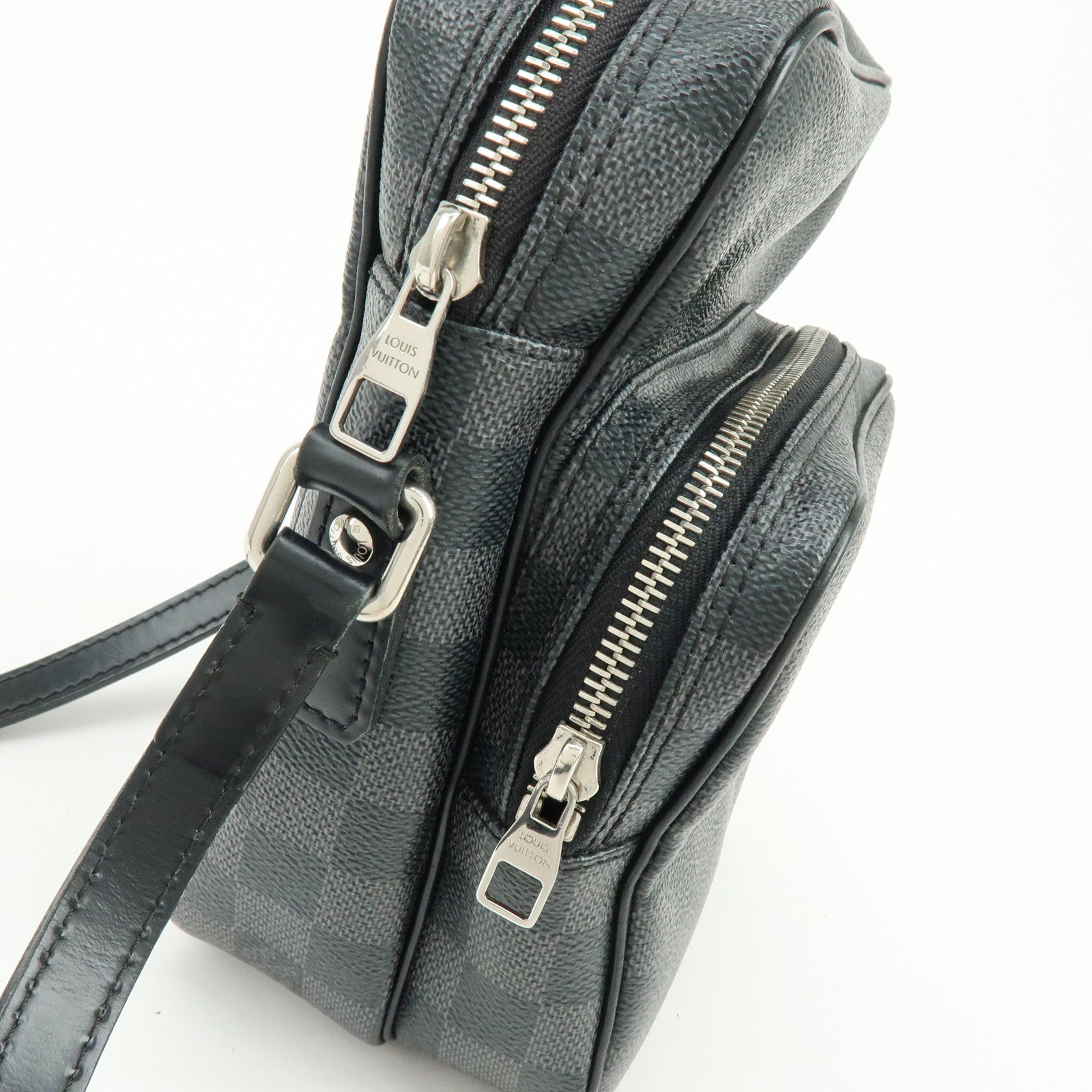 Louis Vuitton Damier Graphite Rem Shoulder Crossbody Bag Black N41446
